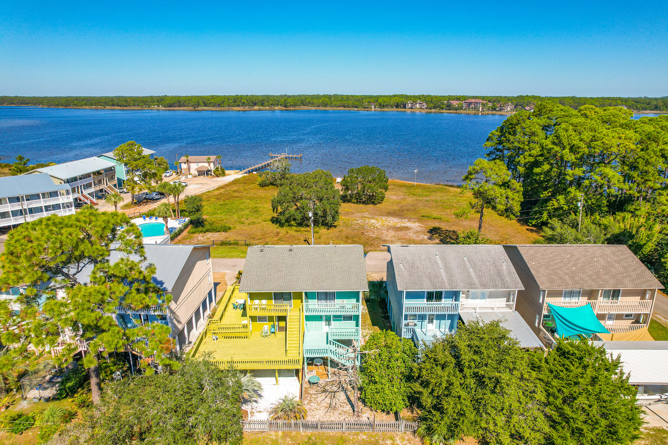 PIRATES COVE INLET - Residential