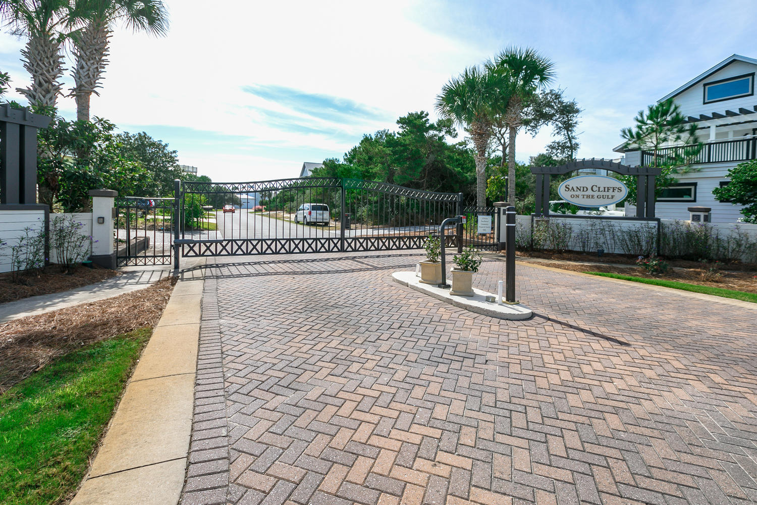 SAND CLIFFS 4TH ADDN - Residential