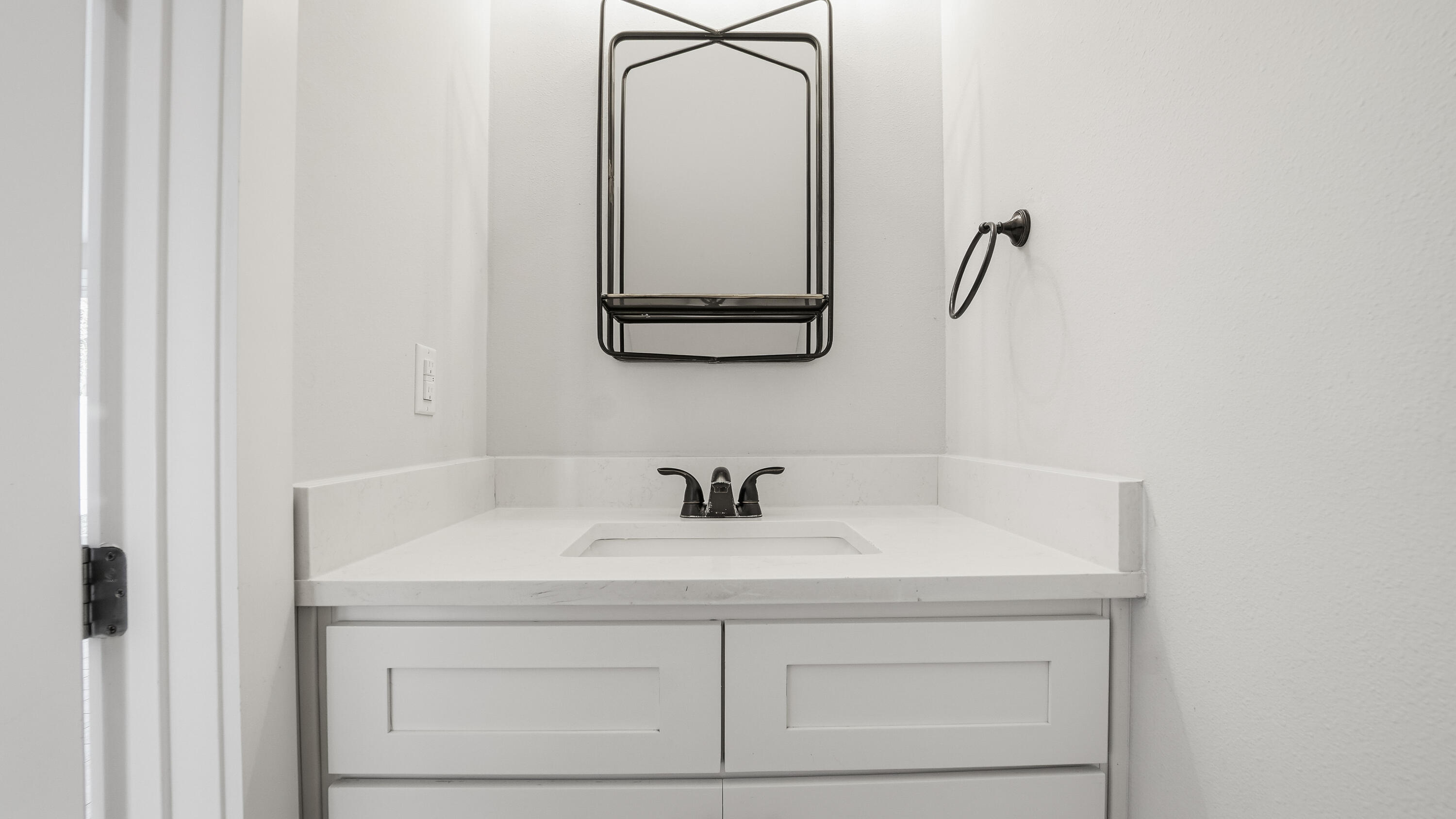 LIGHTHOUSE POINTE - Residential