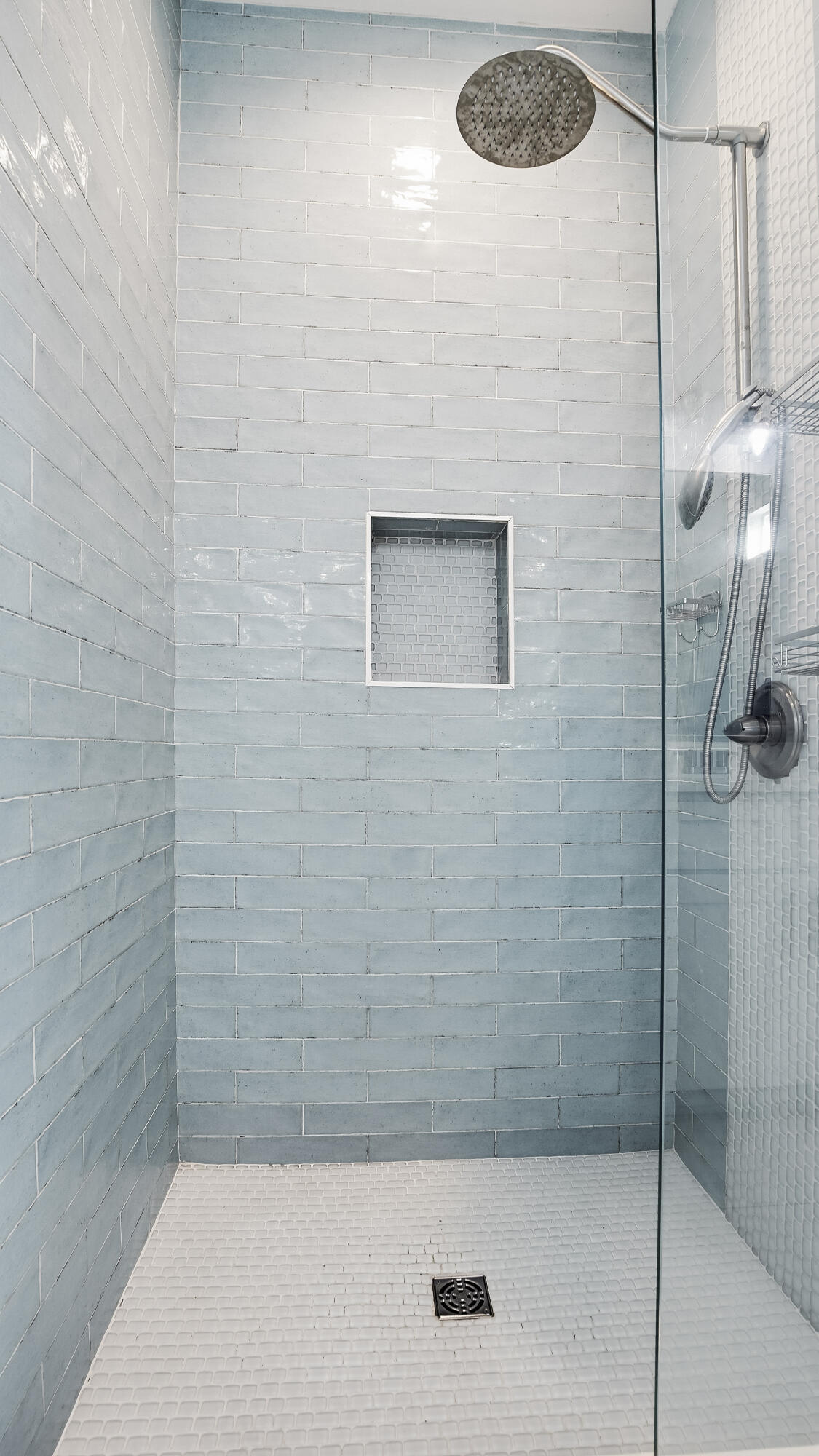 LIGHTHOUSE POINTE - Residential