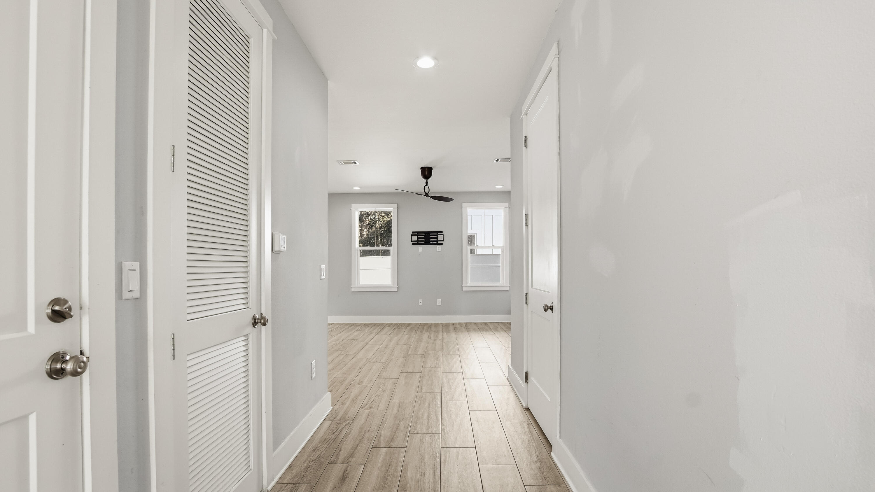 LIGHTHOUSE POINTE - Residential