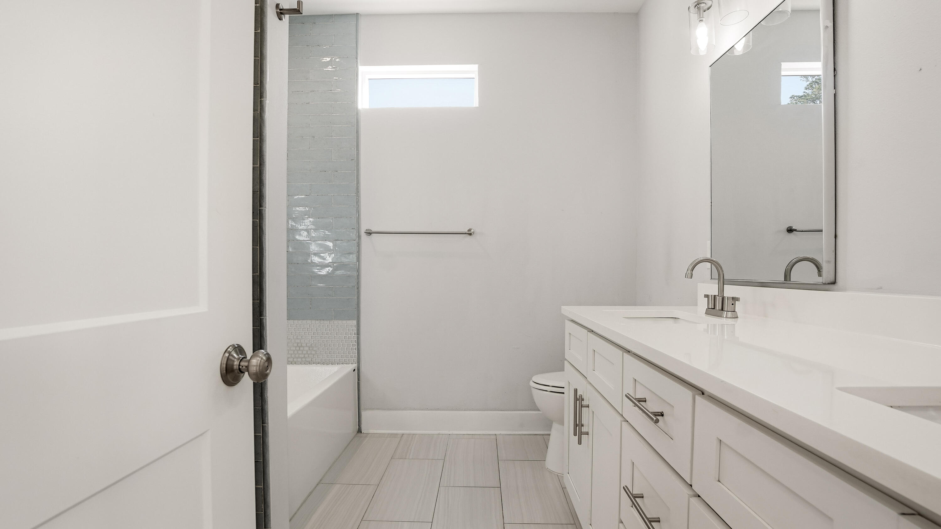 LIGHTHOUSE POINTE - Residential