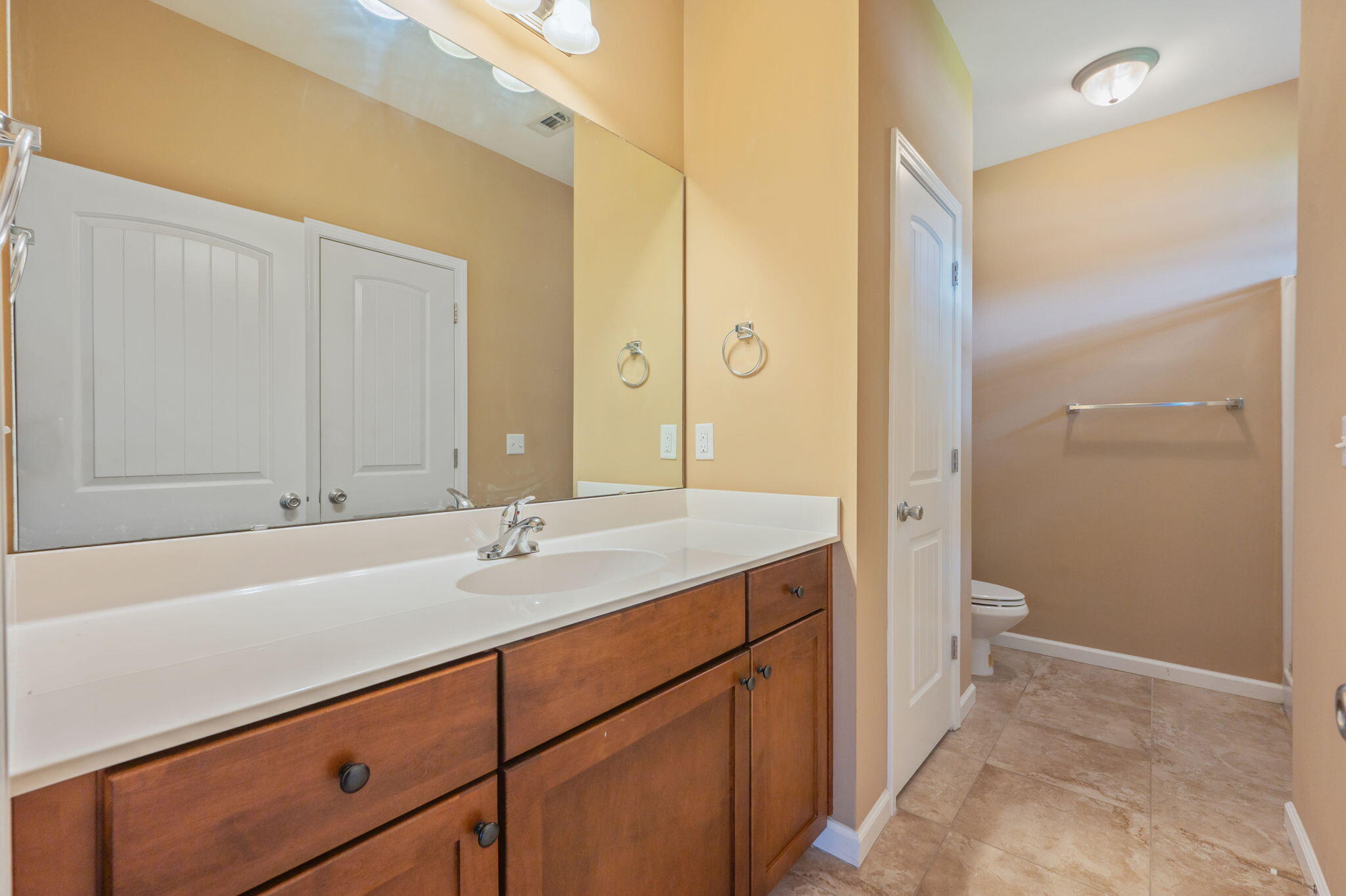 REDWOOD VILLAGE - Residential Lease