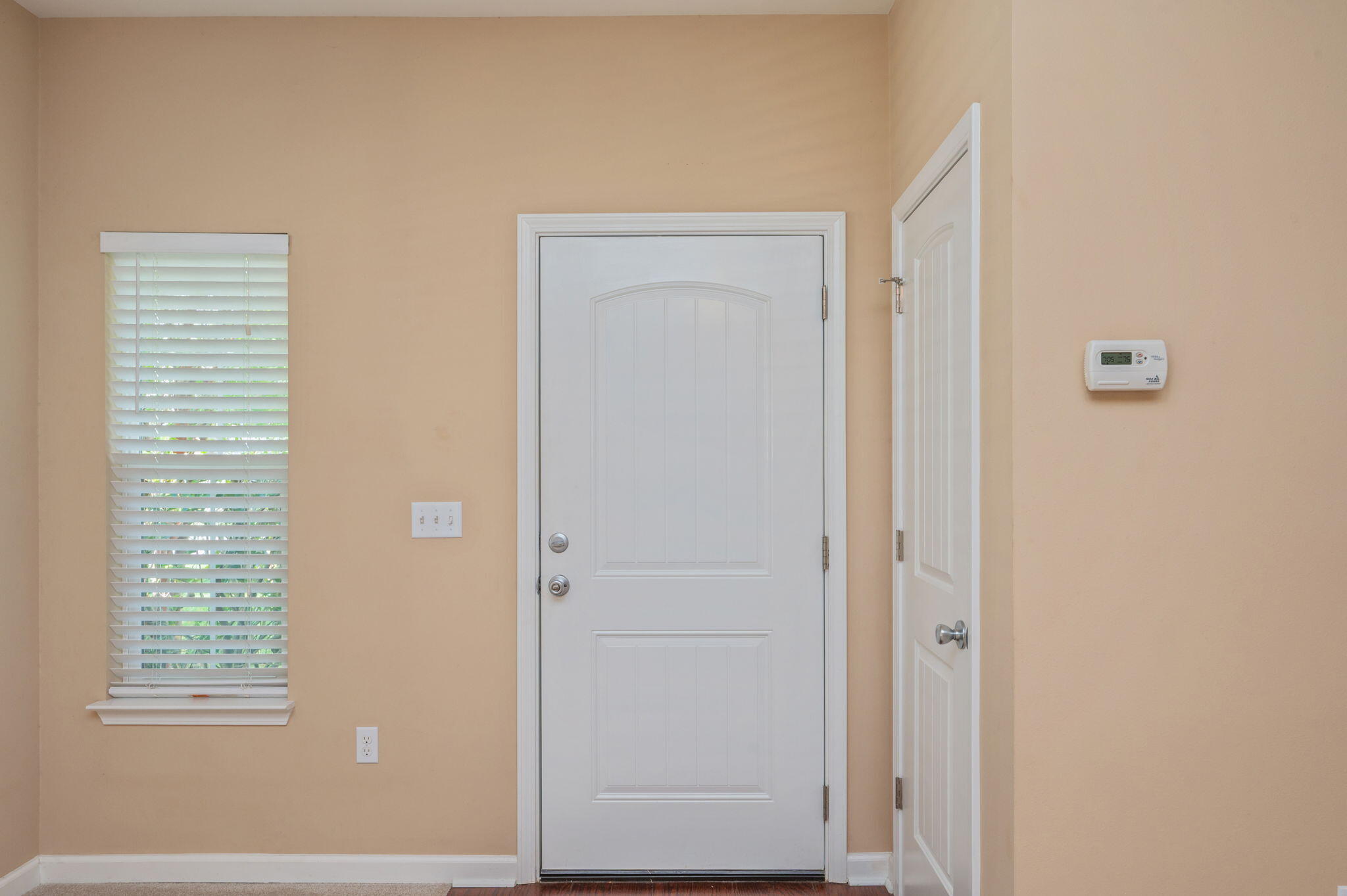 REDWOOD VILLAGE - Residential Lease