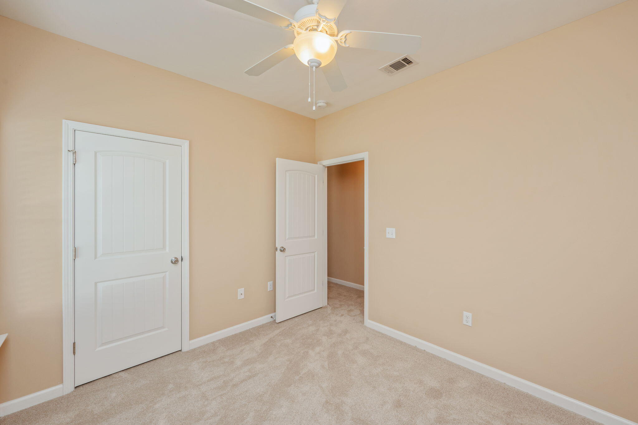 REDWOOD VILLAGE - Residential Lease