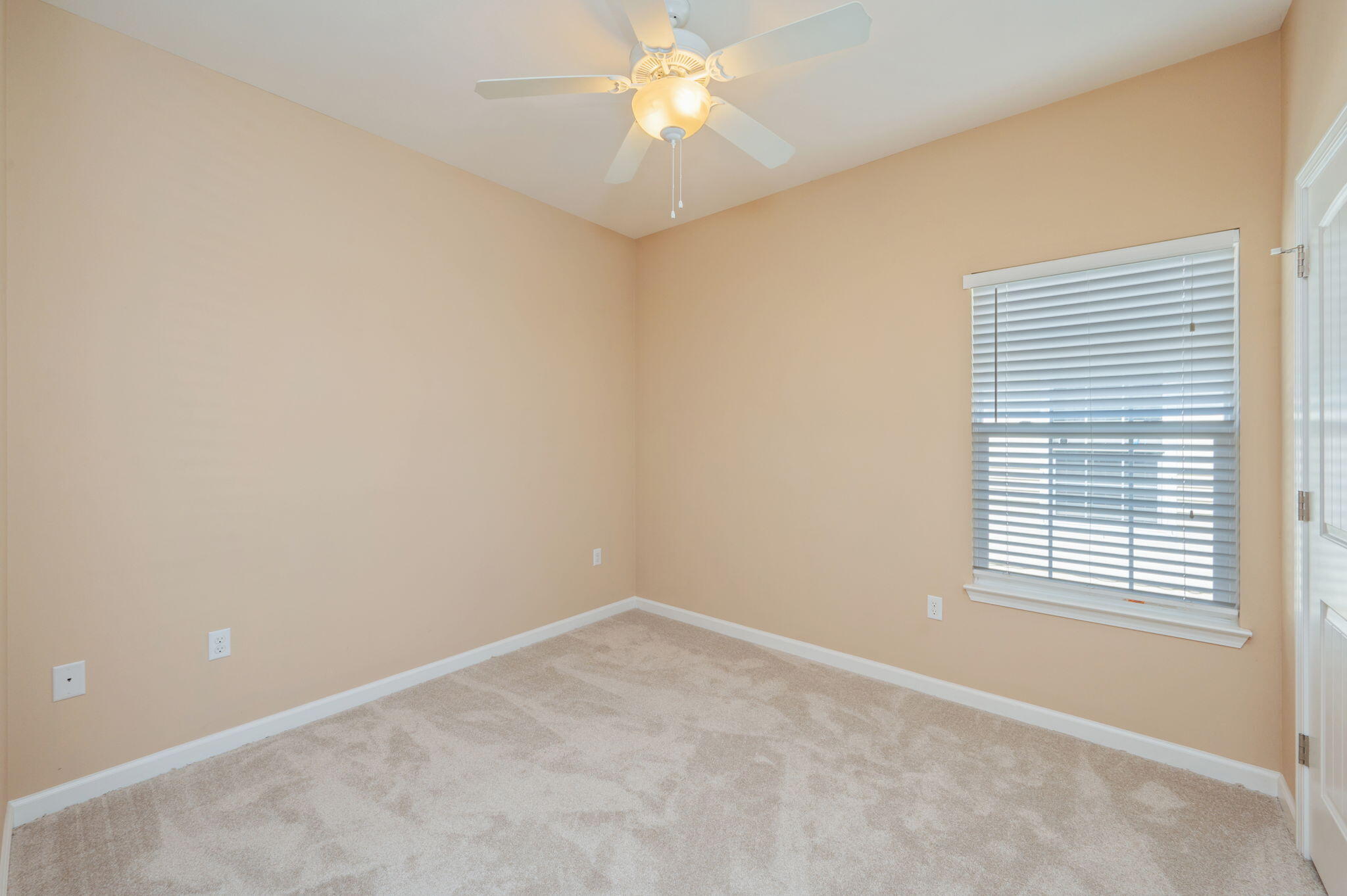 REDWOOD VILLAGE - Residential Lease