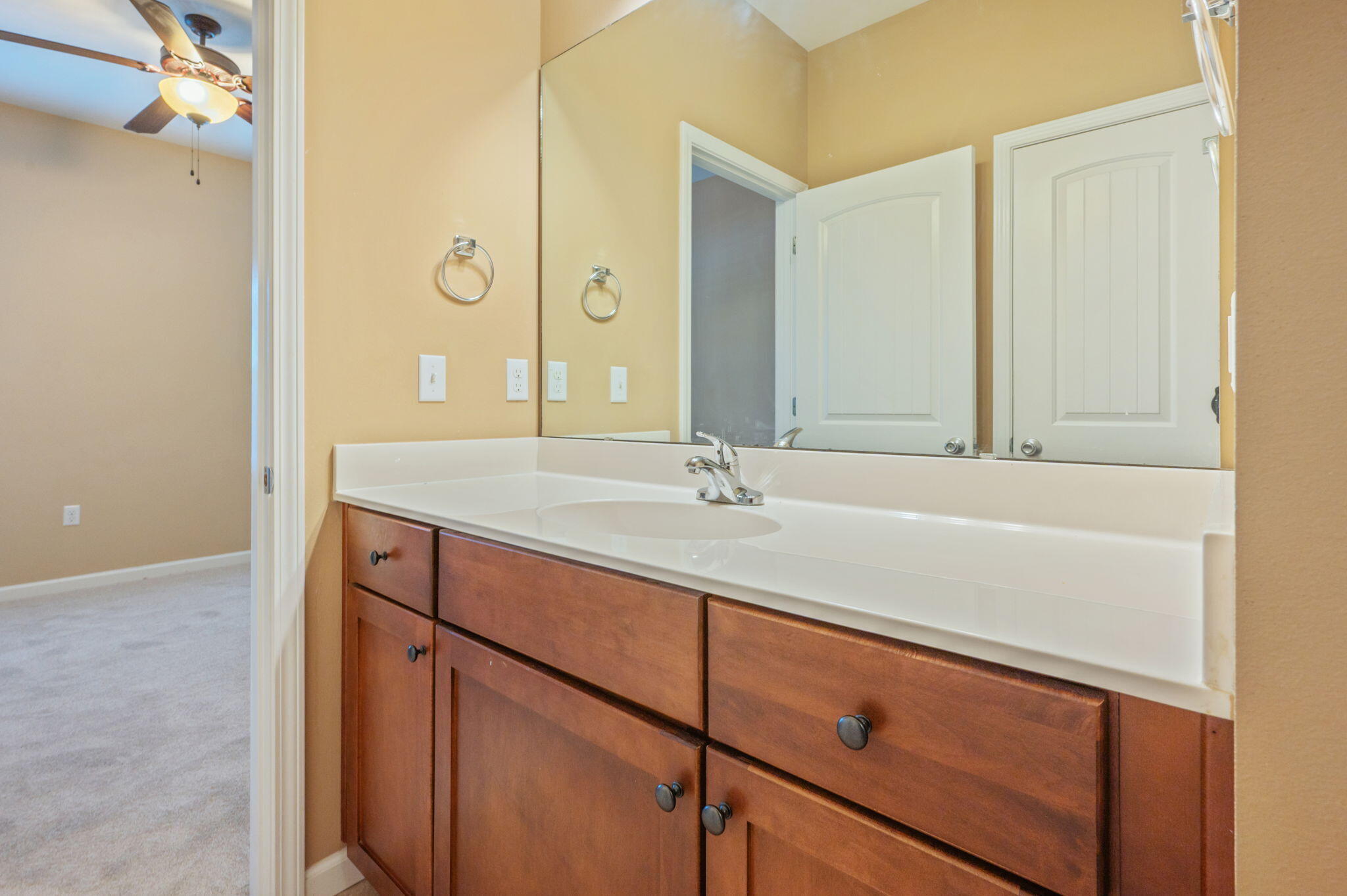 REDWOOD VILLAGE - Residential Lease