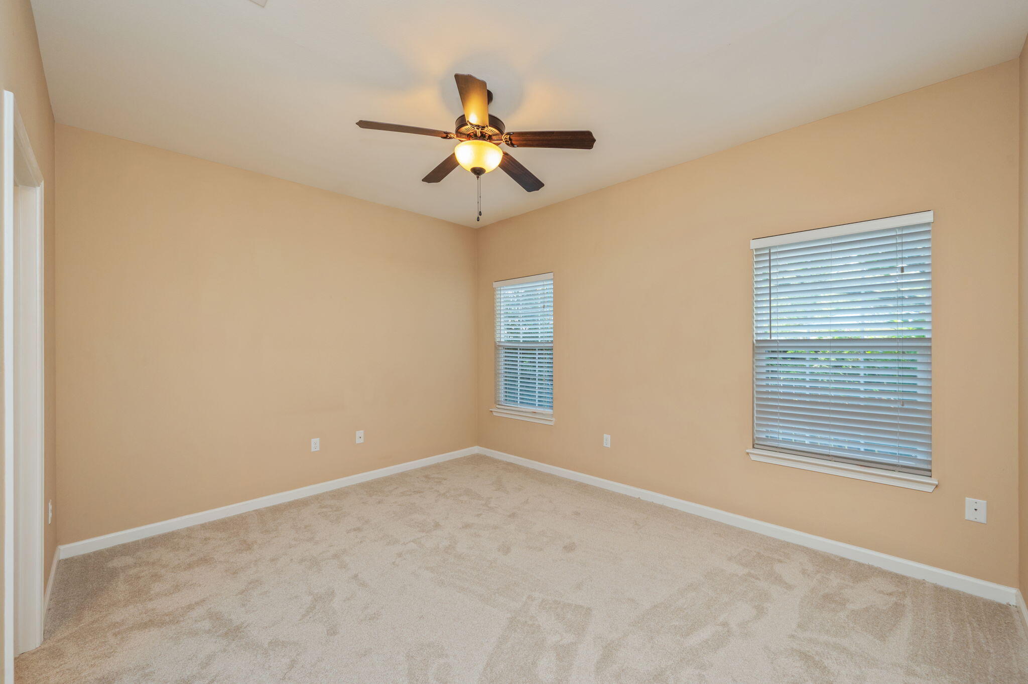 REDWOOD VILLAGE - Residential Lease