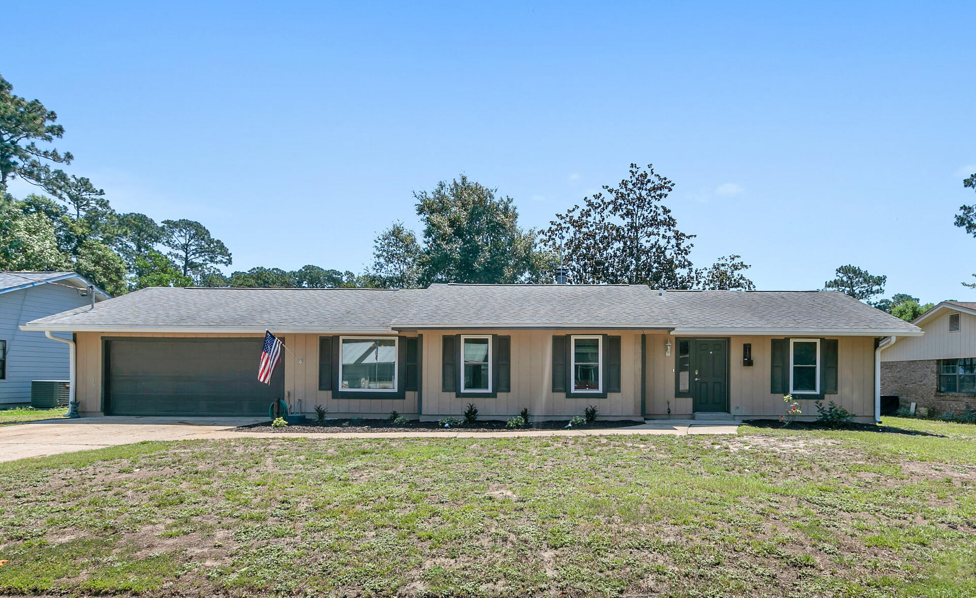 PINEWOOD ESTATES - Residential