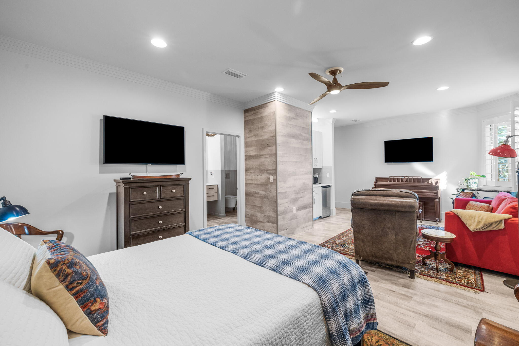 NO RECORDED SUBDIVISION - Residential