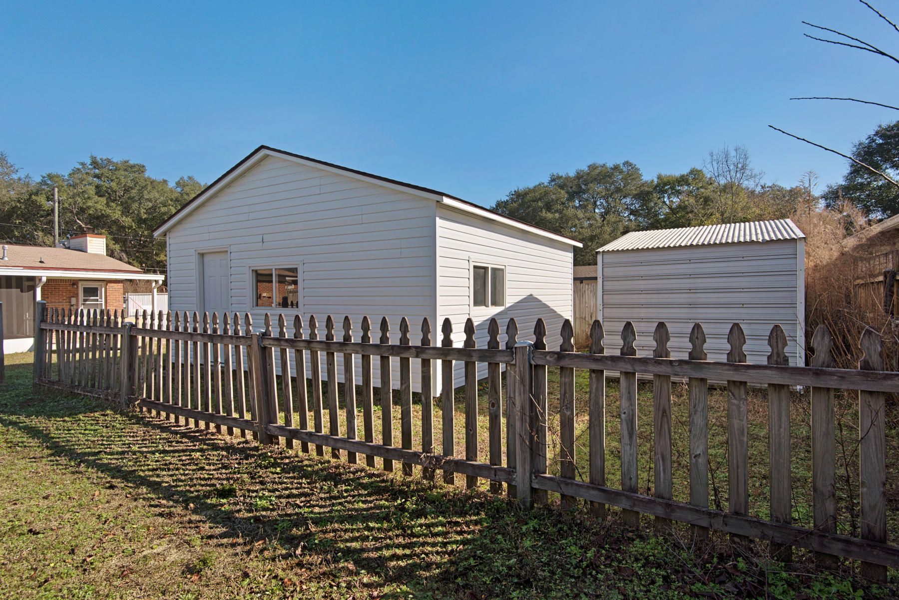CAROL ANNE MANOR 1ST ADDN - Residential
