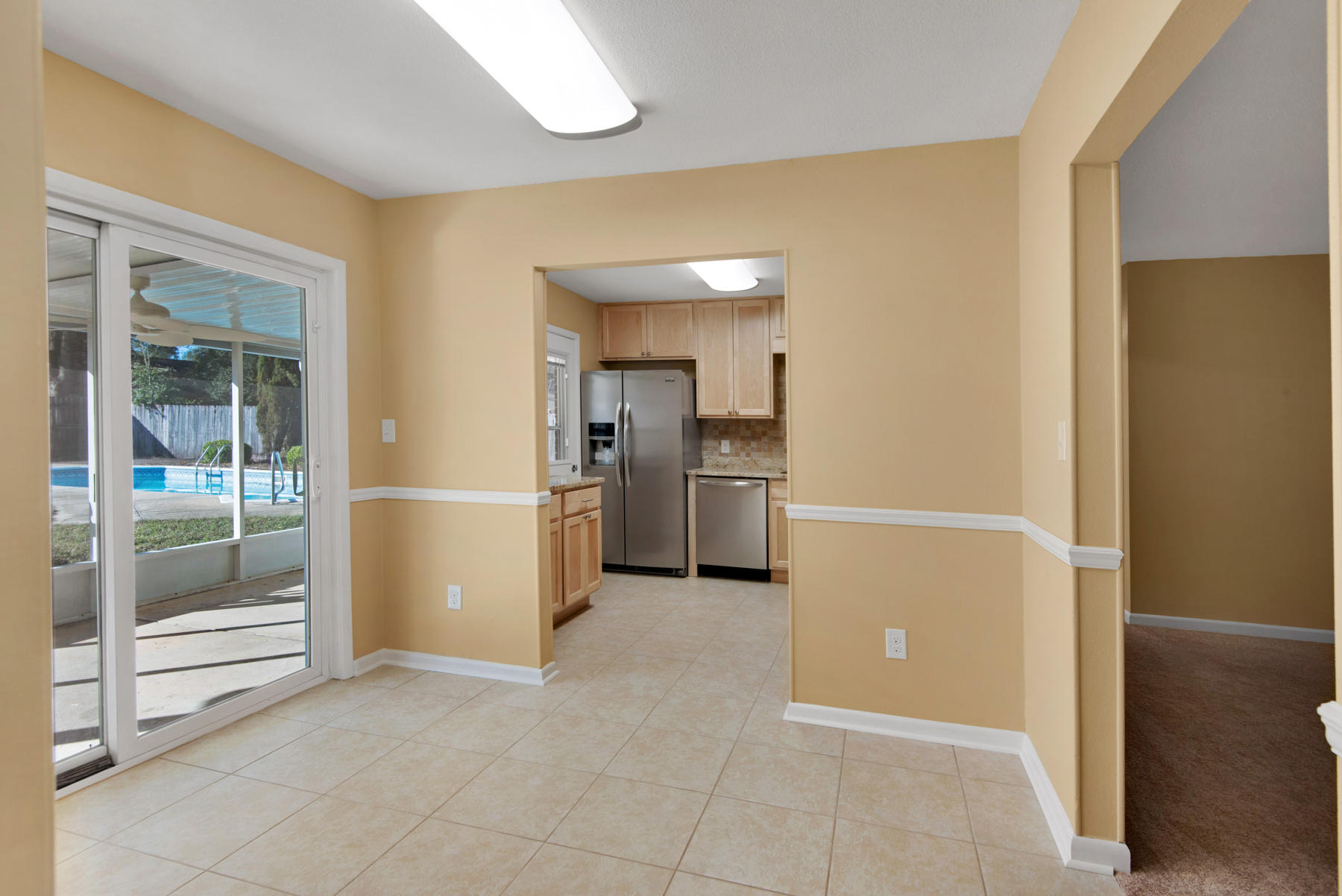 CAROL ANNE MANOR 1ST ADDN - Residential
