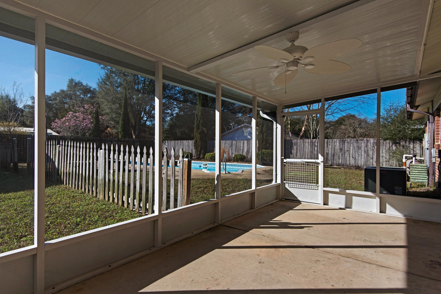 CAROL ANNE MANOR 1ST ADDN - Residential