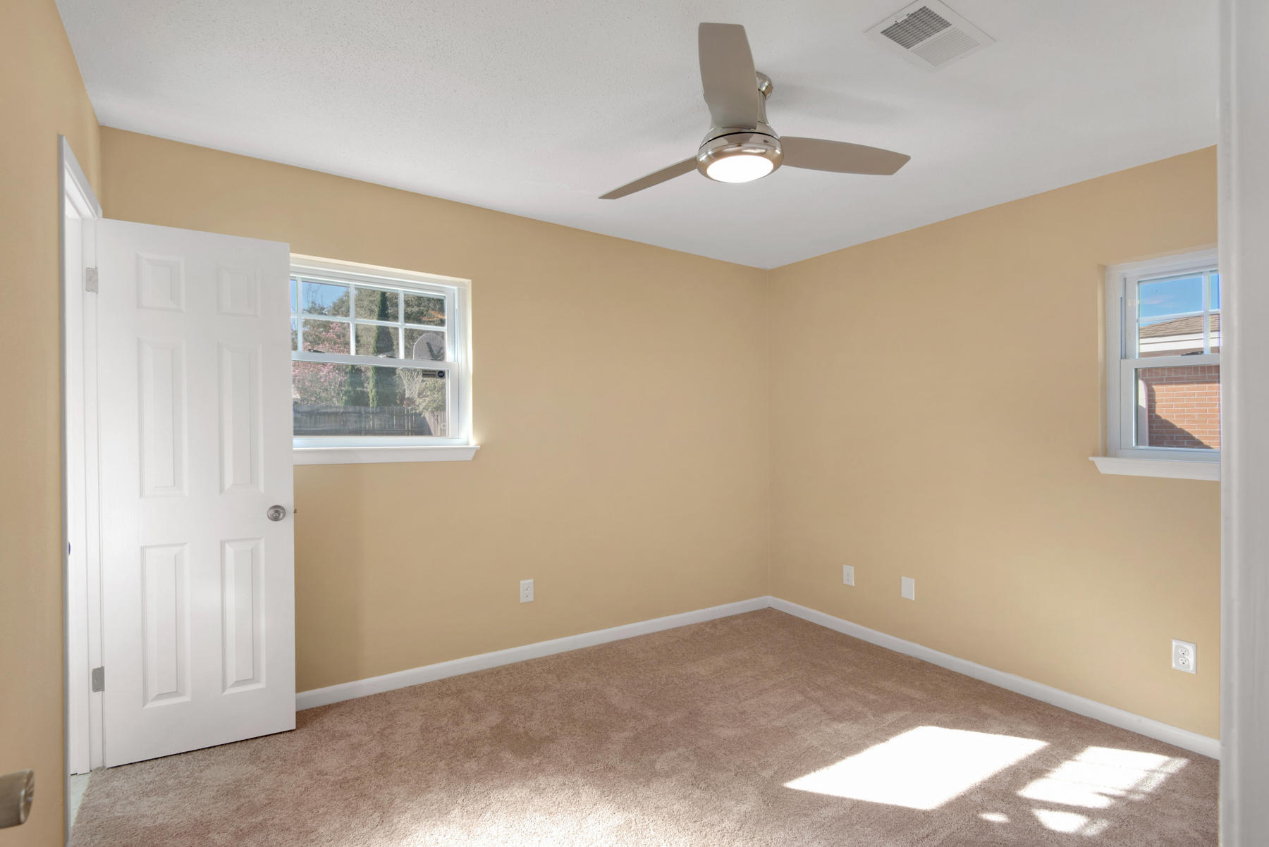 CAROL ANNE MANOR 1ST ADDN - Residential