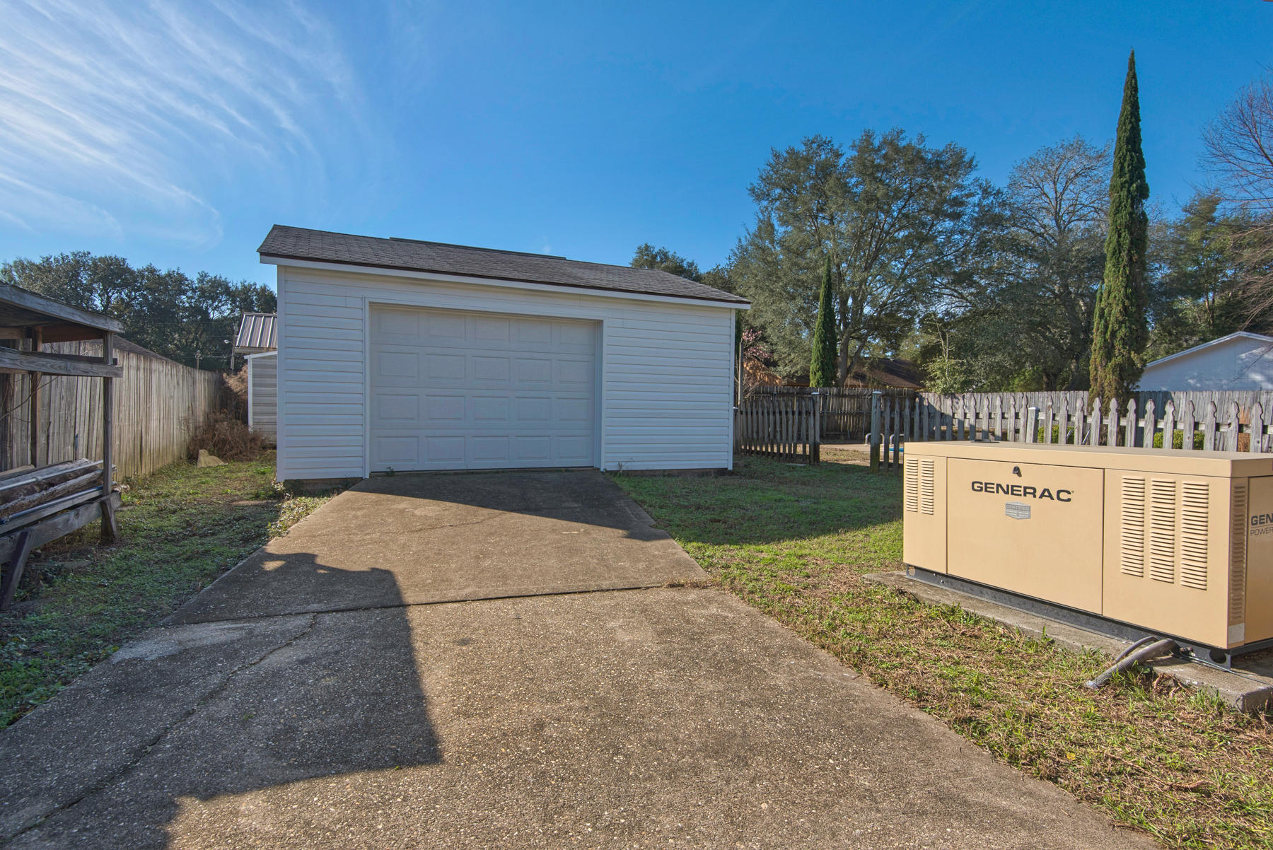 CAROL ANNE MANOR 1ST ADDN - Residential