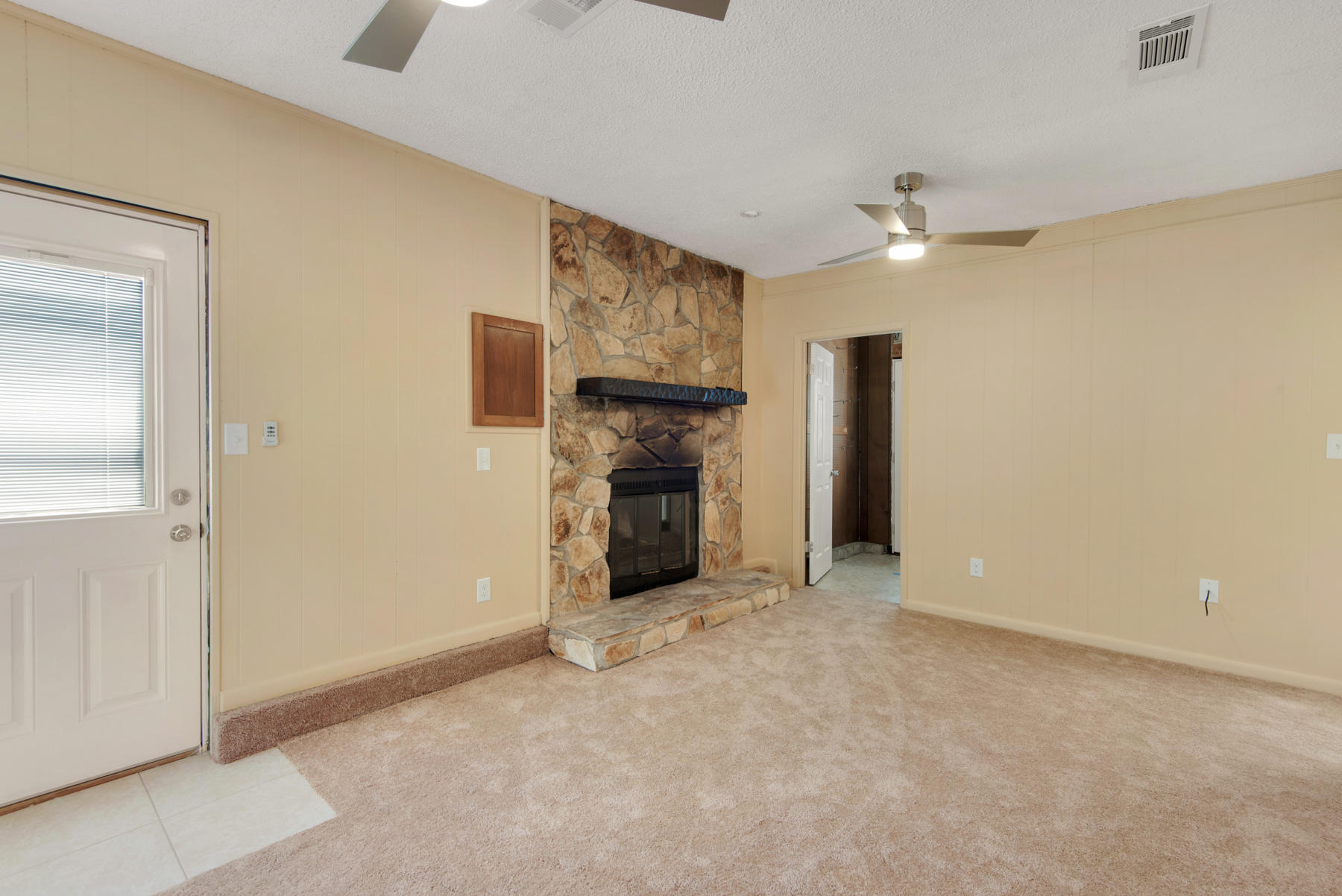 CAROL ANNE MANOR 1ST ADDN - Residential