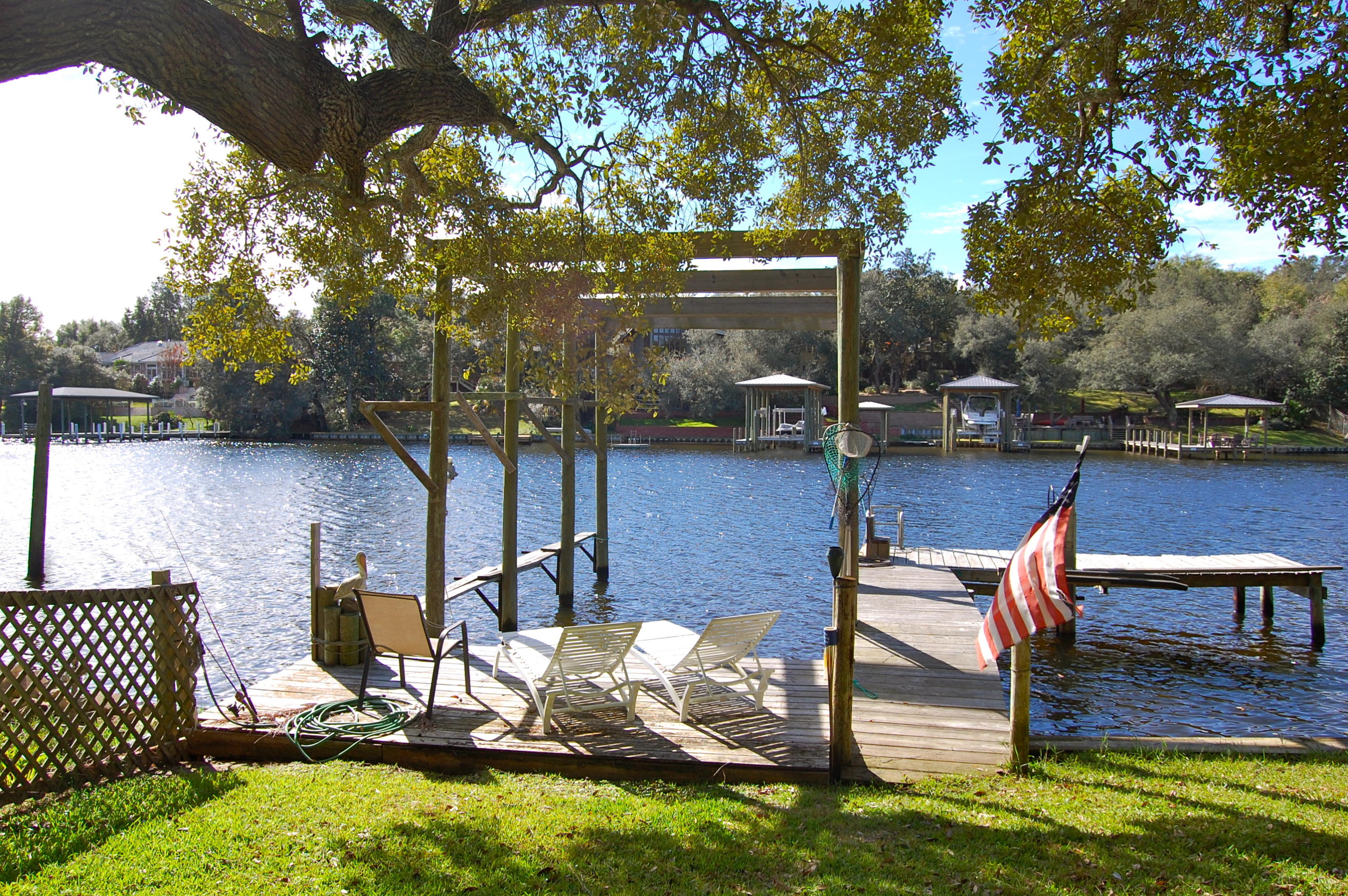 MOONEYS NORTH S/D - Residential