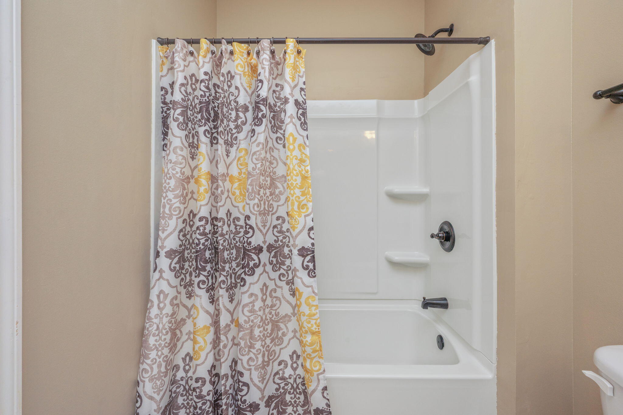 TRADITIONS AT WALTON OAKS - Residential