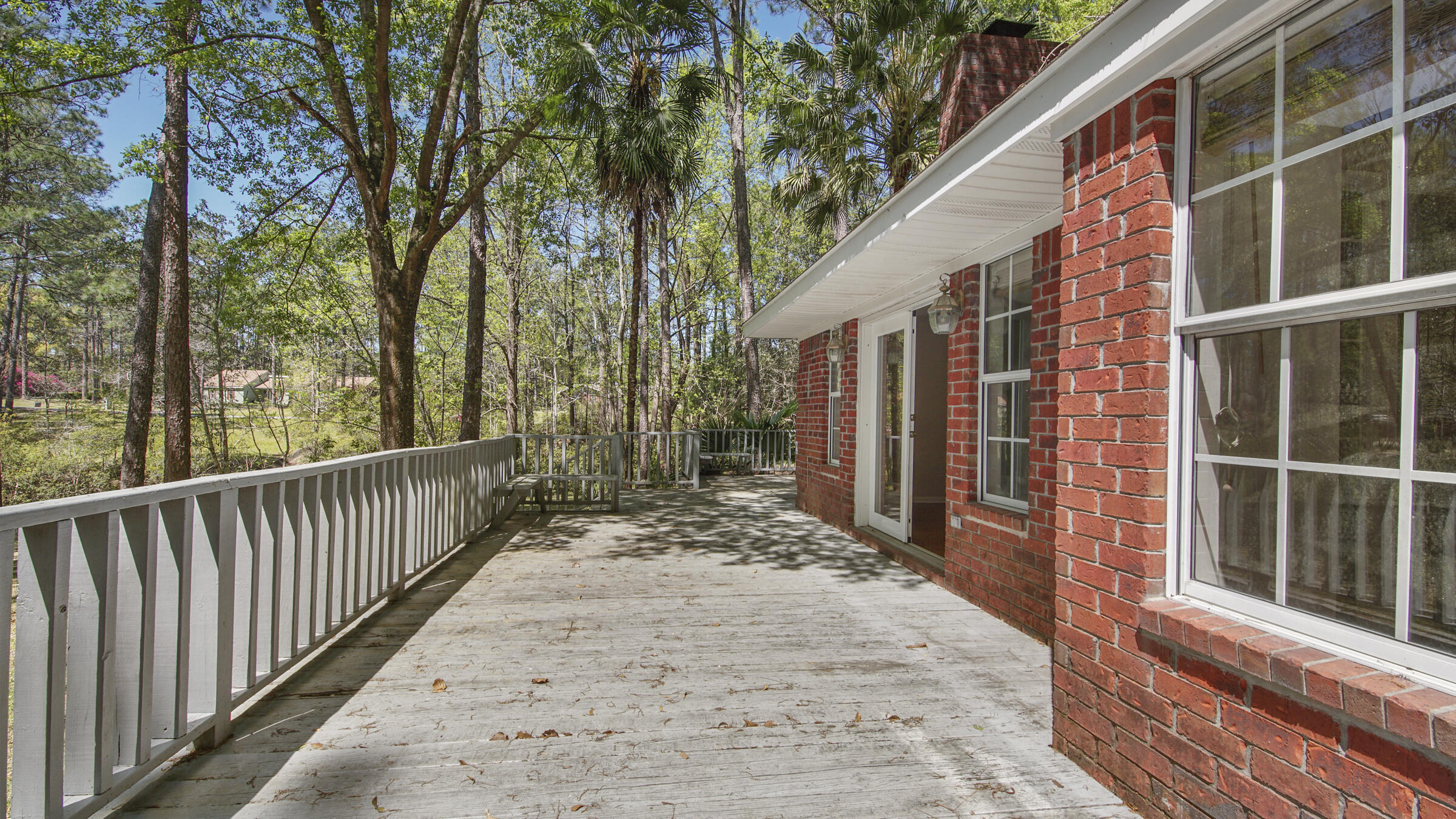 PINE SHORES - Residential