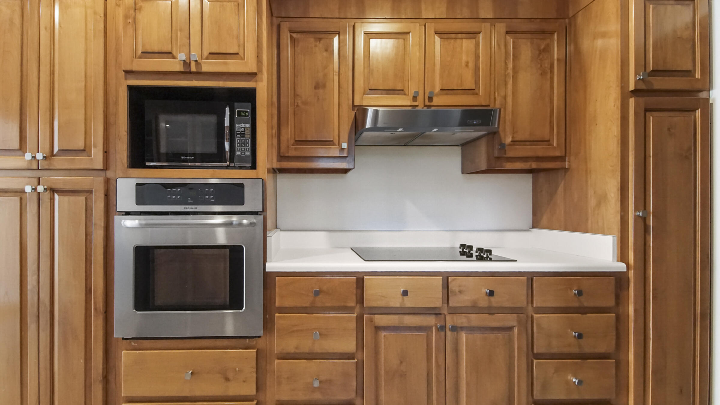 PINE SHORES - Residential