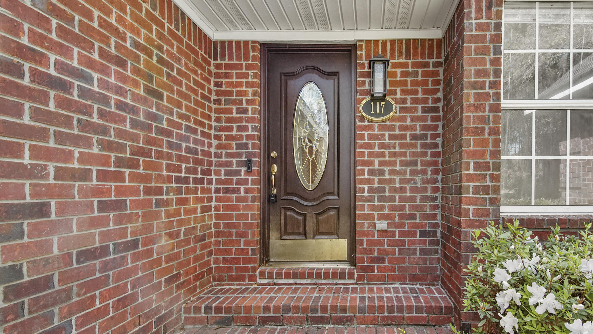 PINE SHORES - Residential