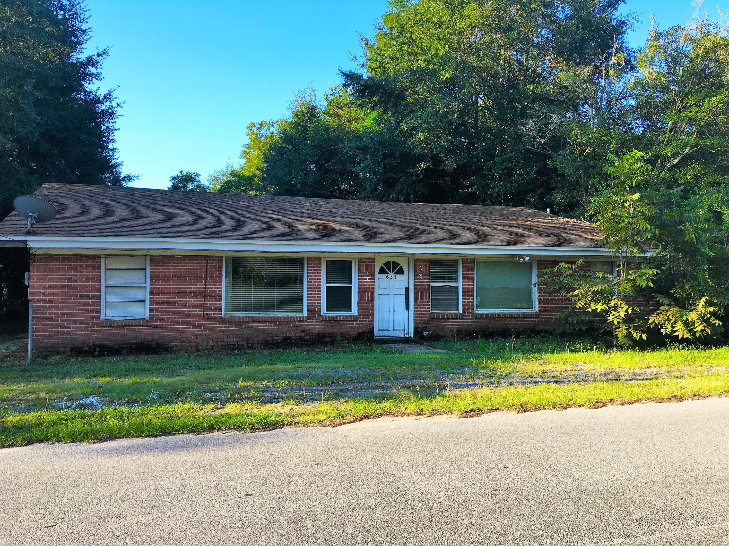 CRESTVIEW - Residential