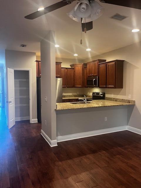 RESERVE POINTE - Residential Lease