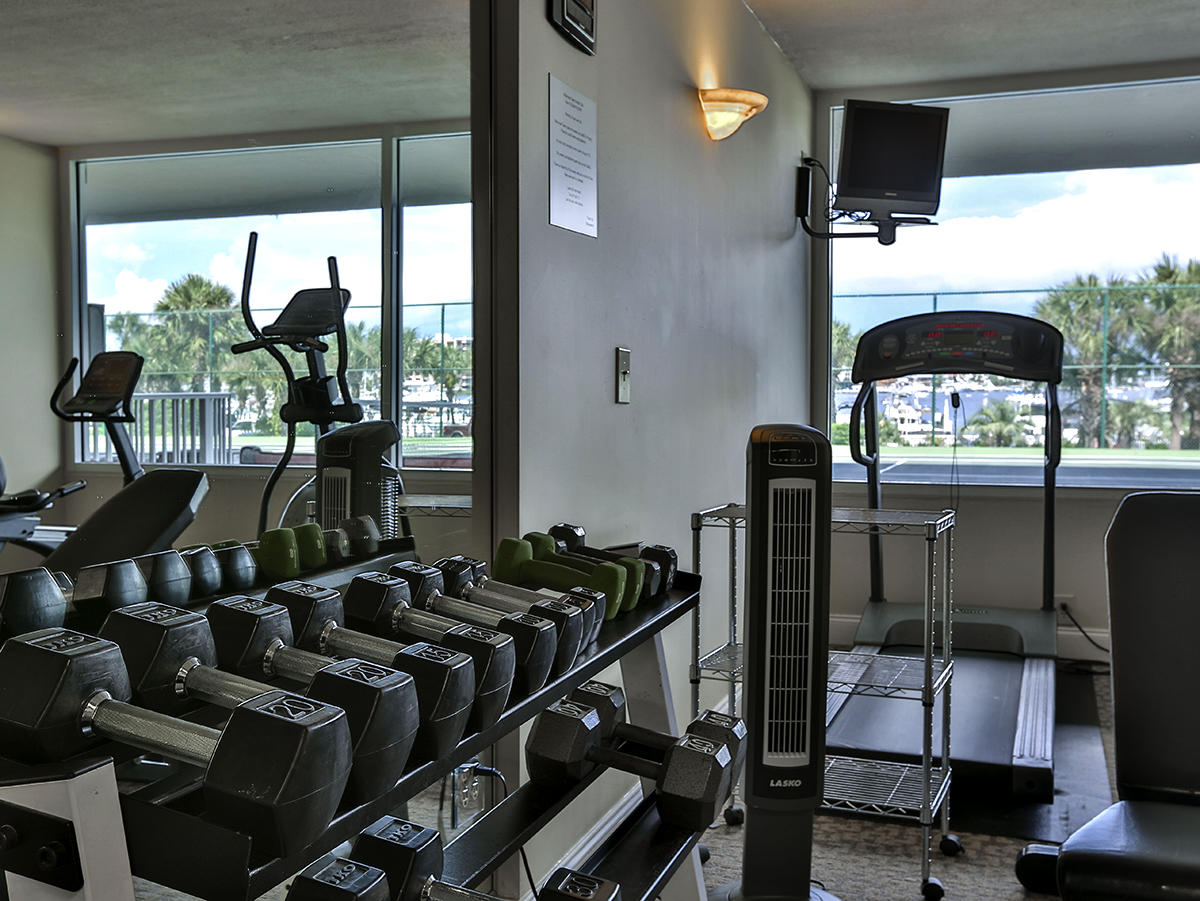 WATERVIEW TOWERS - Residential