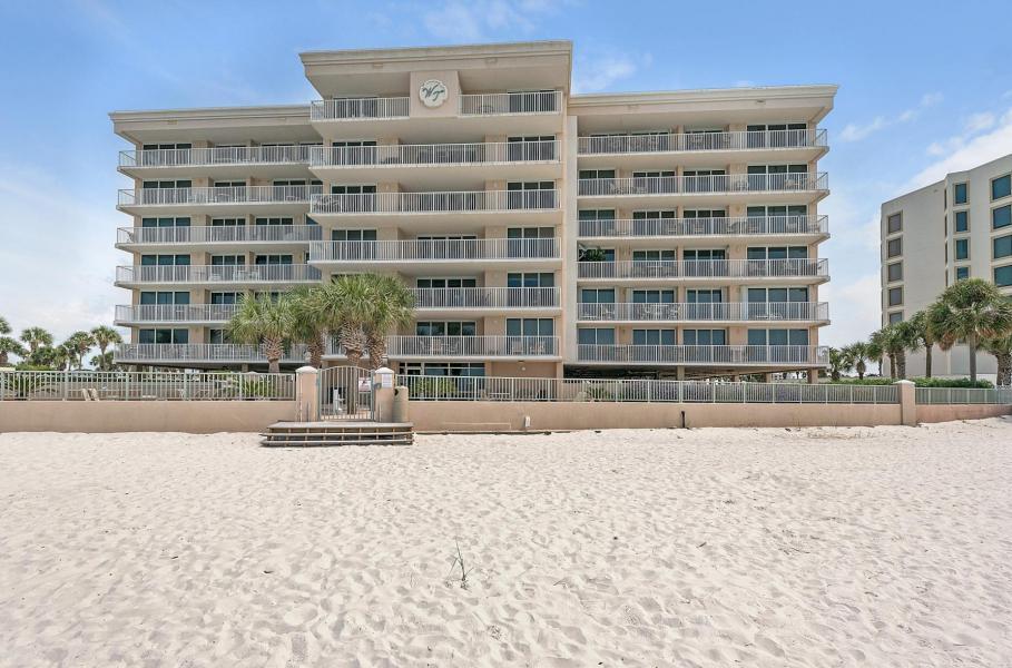 WATERVIEW TOWERS - Residential