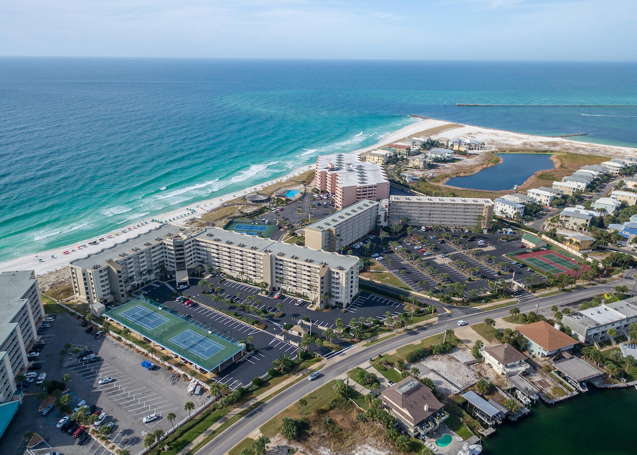 INLET REEF CLUB CONDO - Residential