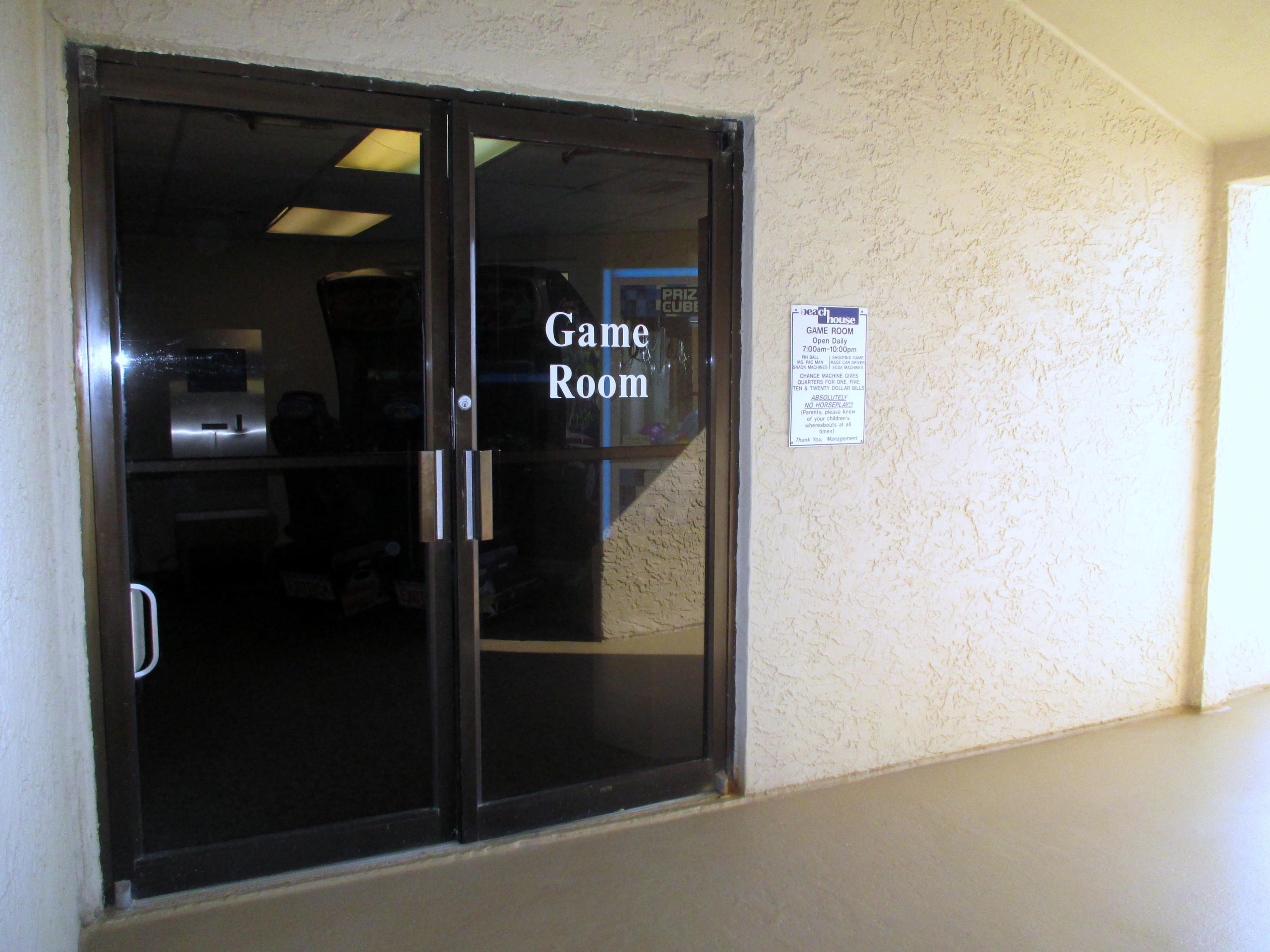 BEACH HOUSE CONDO PH 1 - Residential