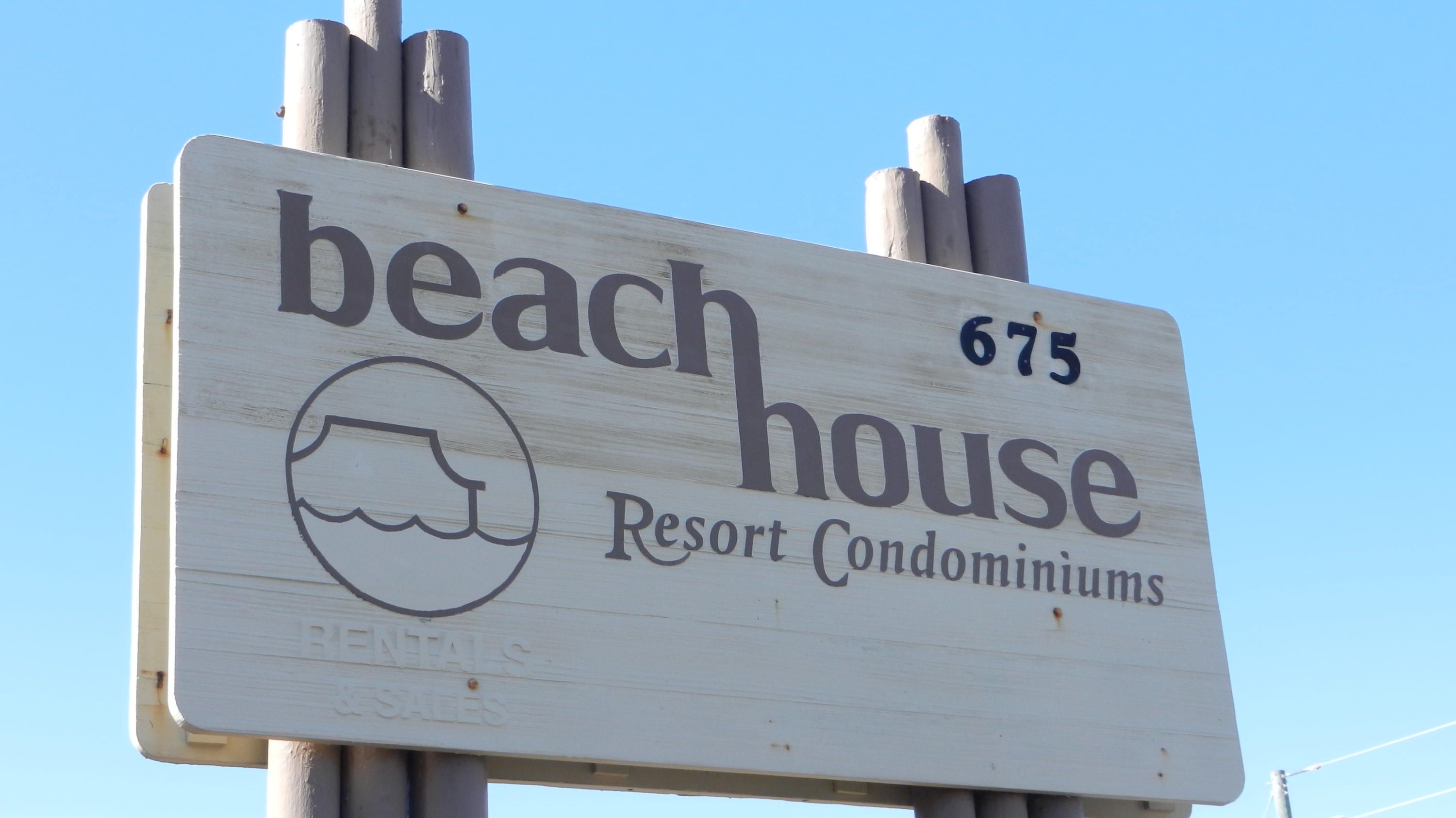 BEACH HOUSE CONDO PH 1 - Residential