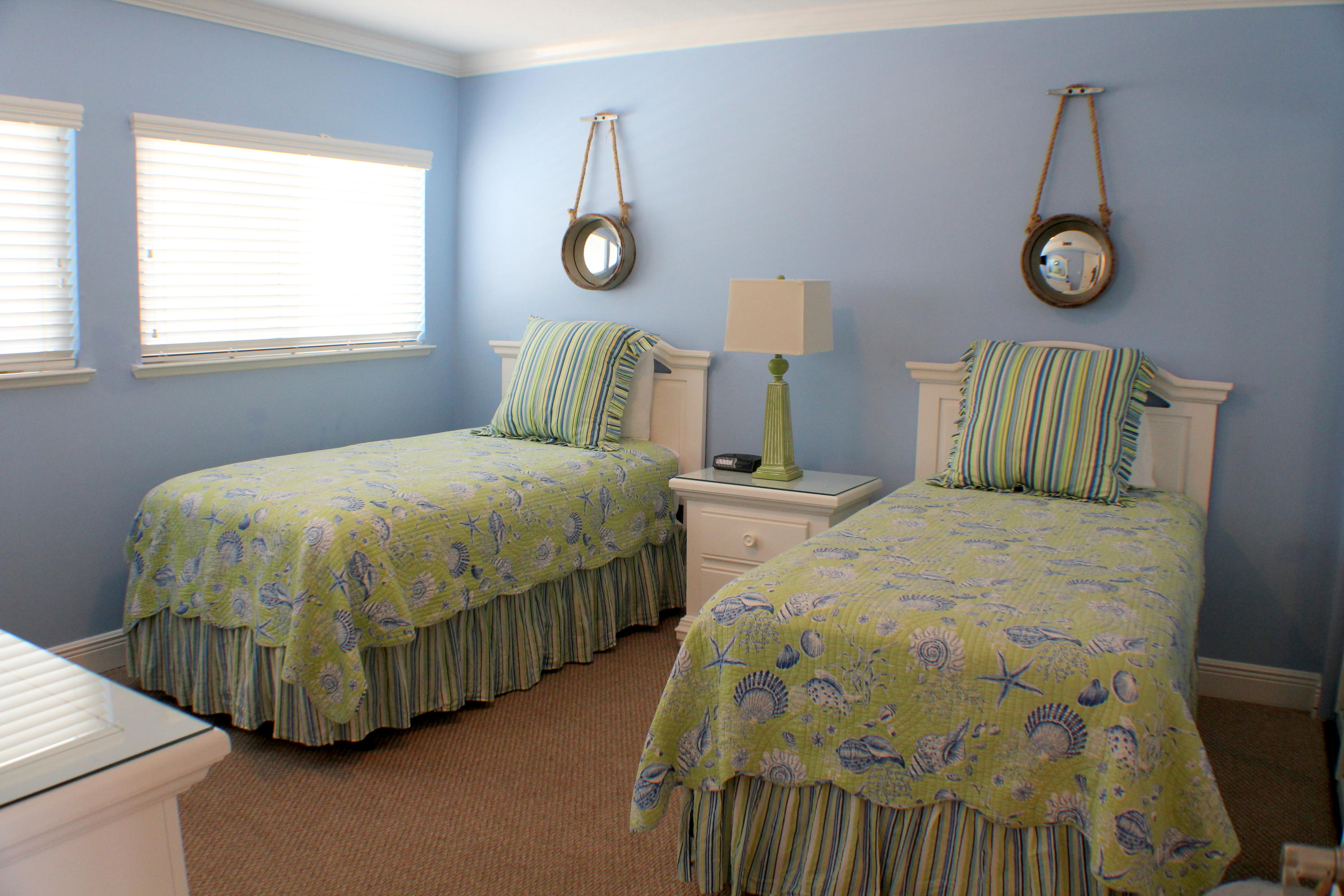 BEACH HOUSE CONDO PH 1 - Residential