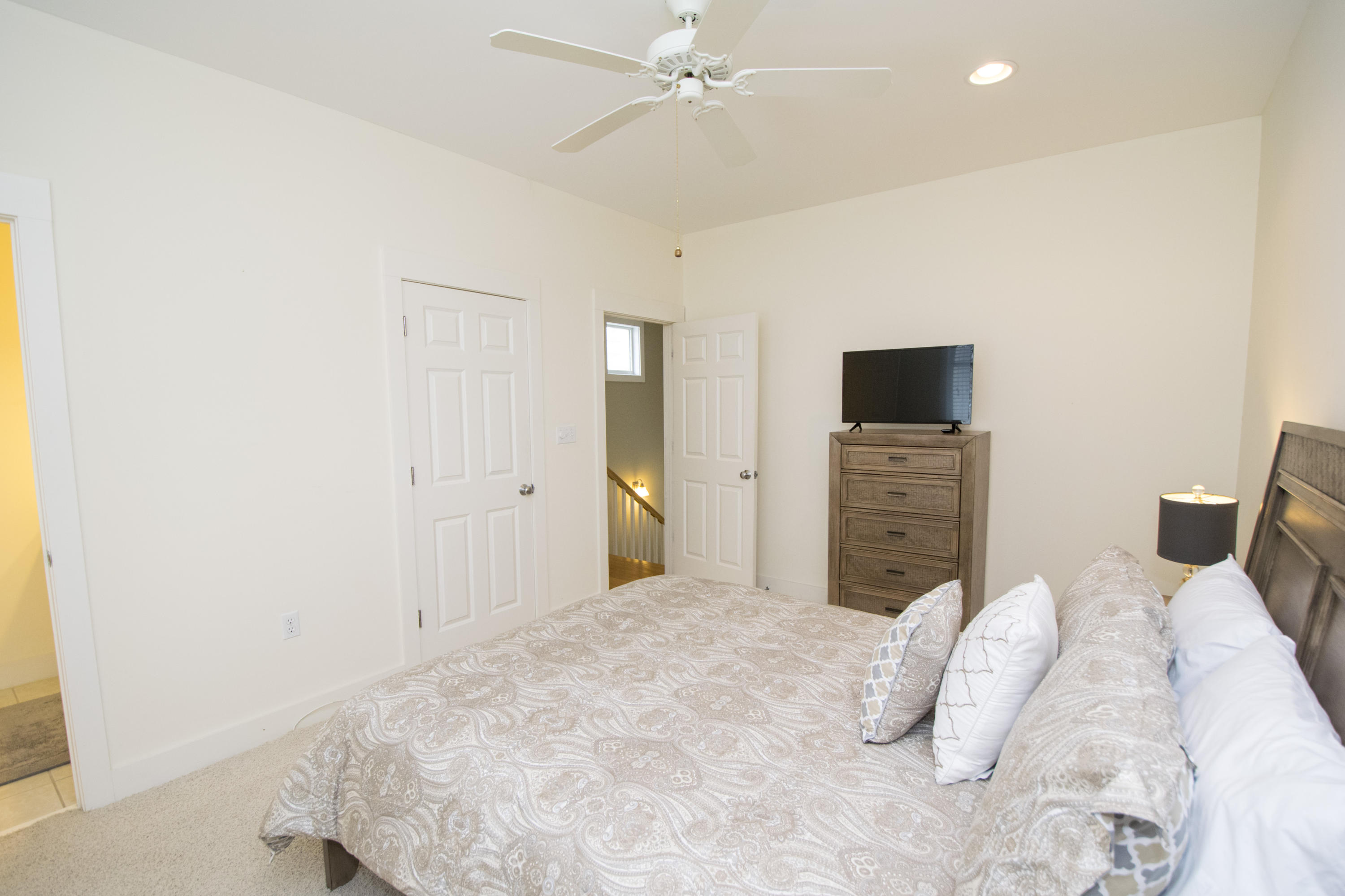 GROVE BY THE SEA - Residential