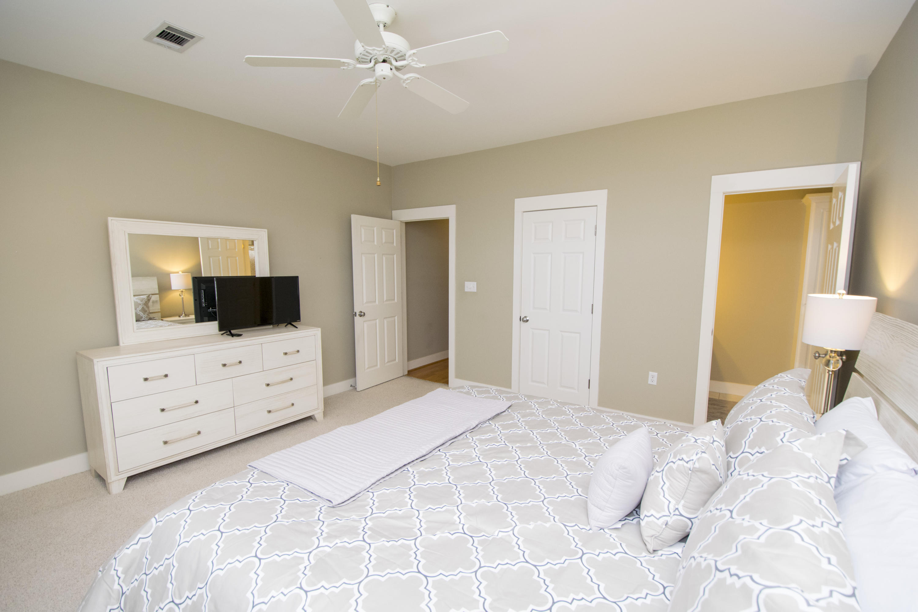 GROVE BY THE SEA - Residential