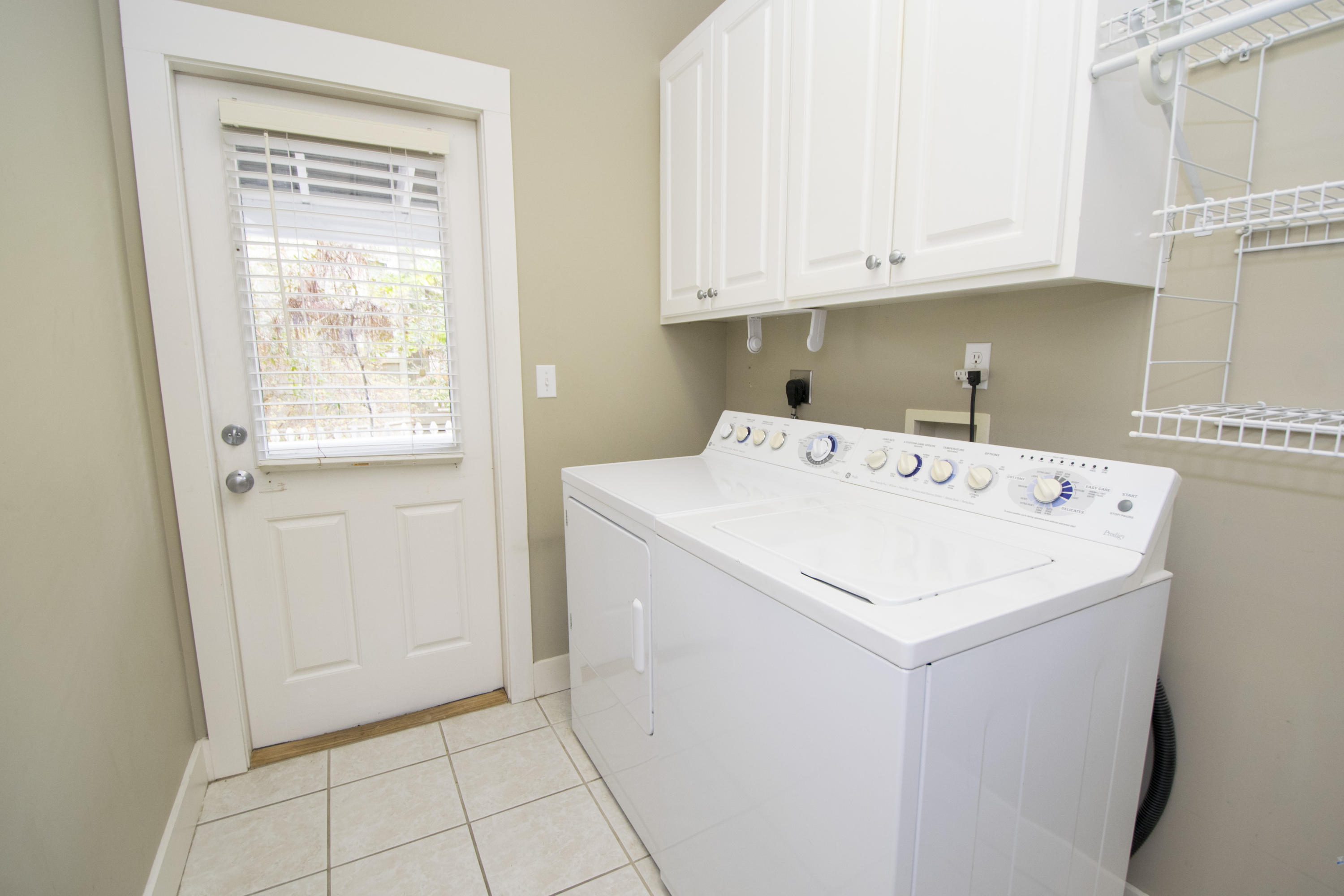 GROVE BY THE SEA - Residential