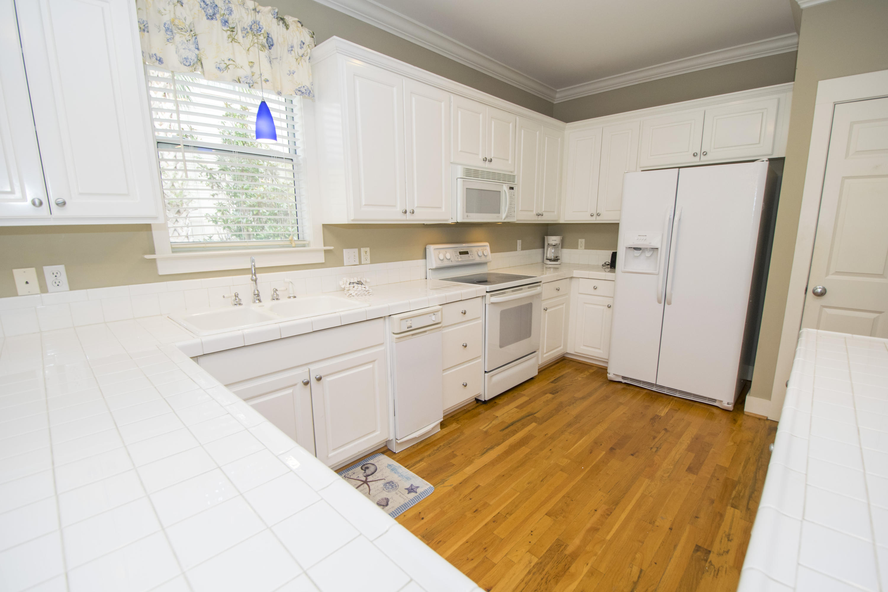 GROVE BY THE SEA - Residential