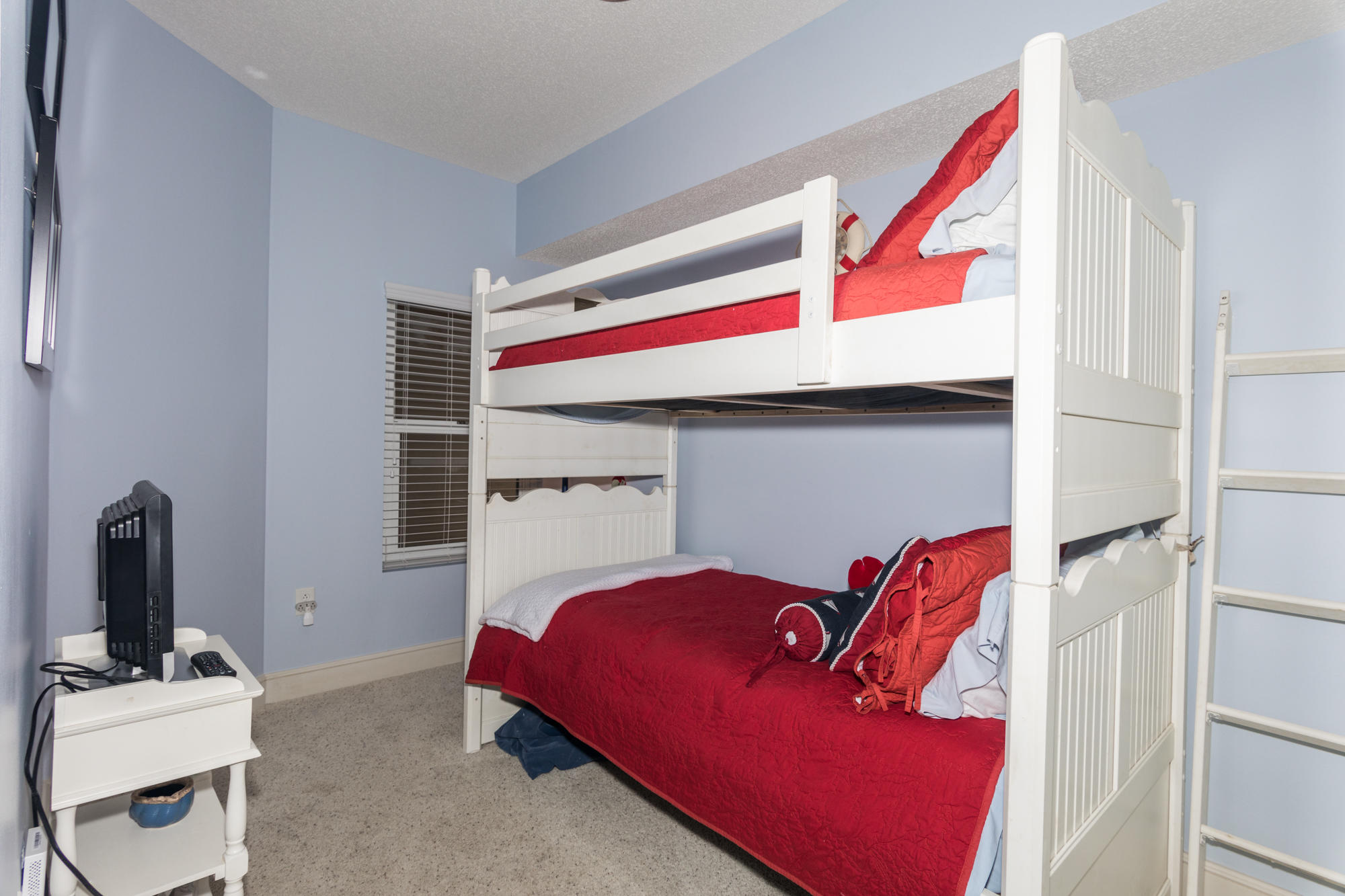 MAJESTIC BEACH TOWERS II - Residential