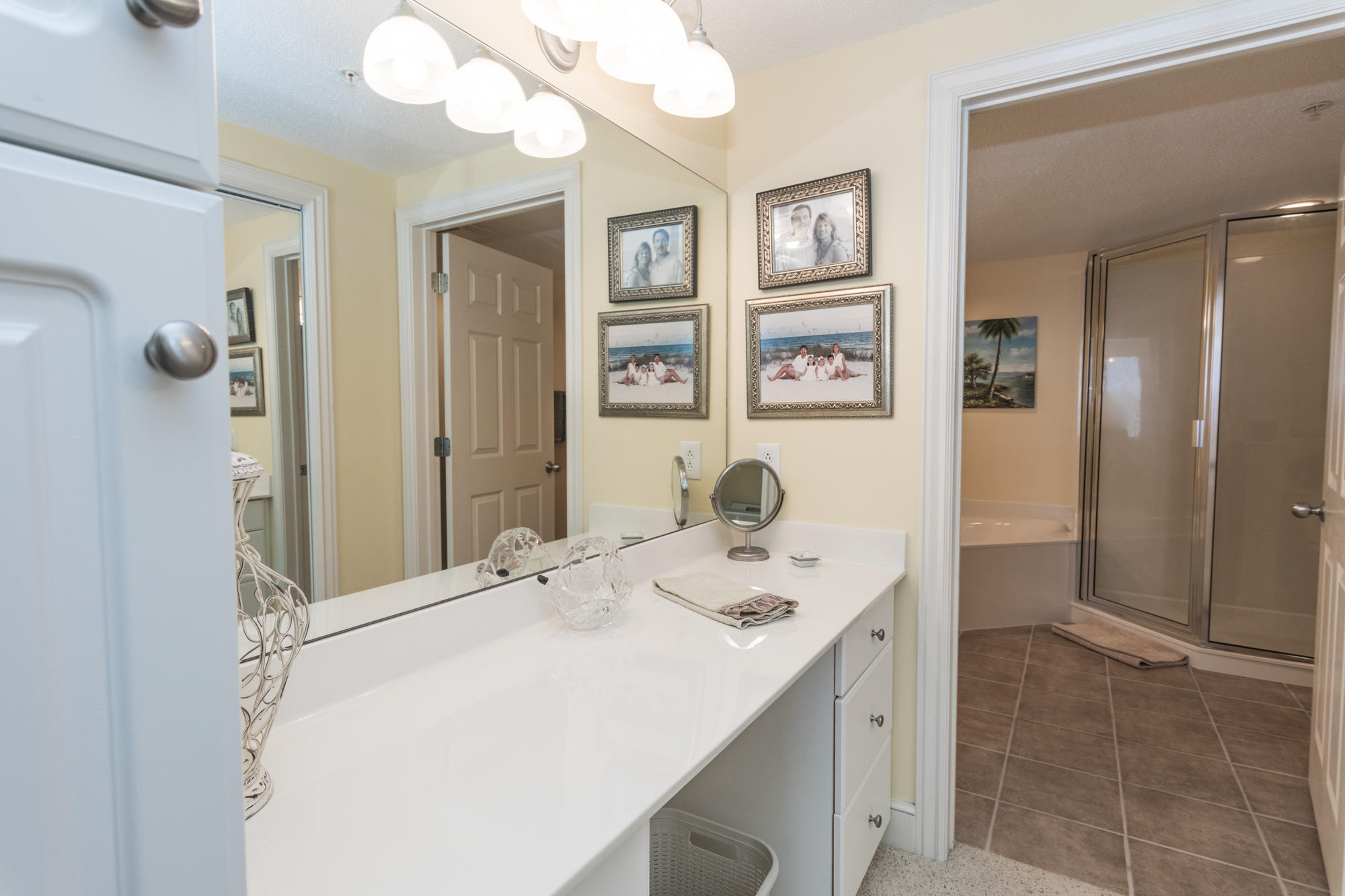 MAJESTIC BEACH TOWERS II - Residential