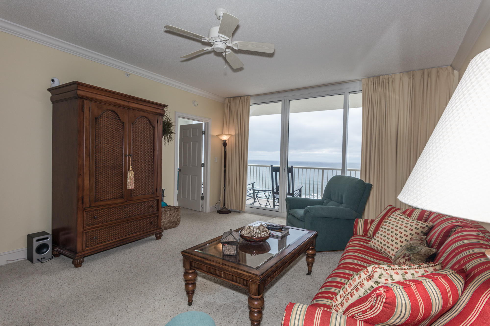 MAJESTIC BEACH TOWERS II - Residential