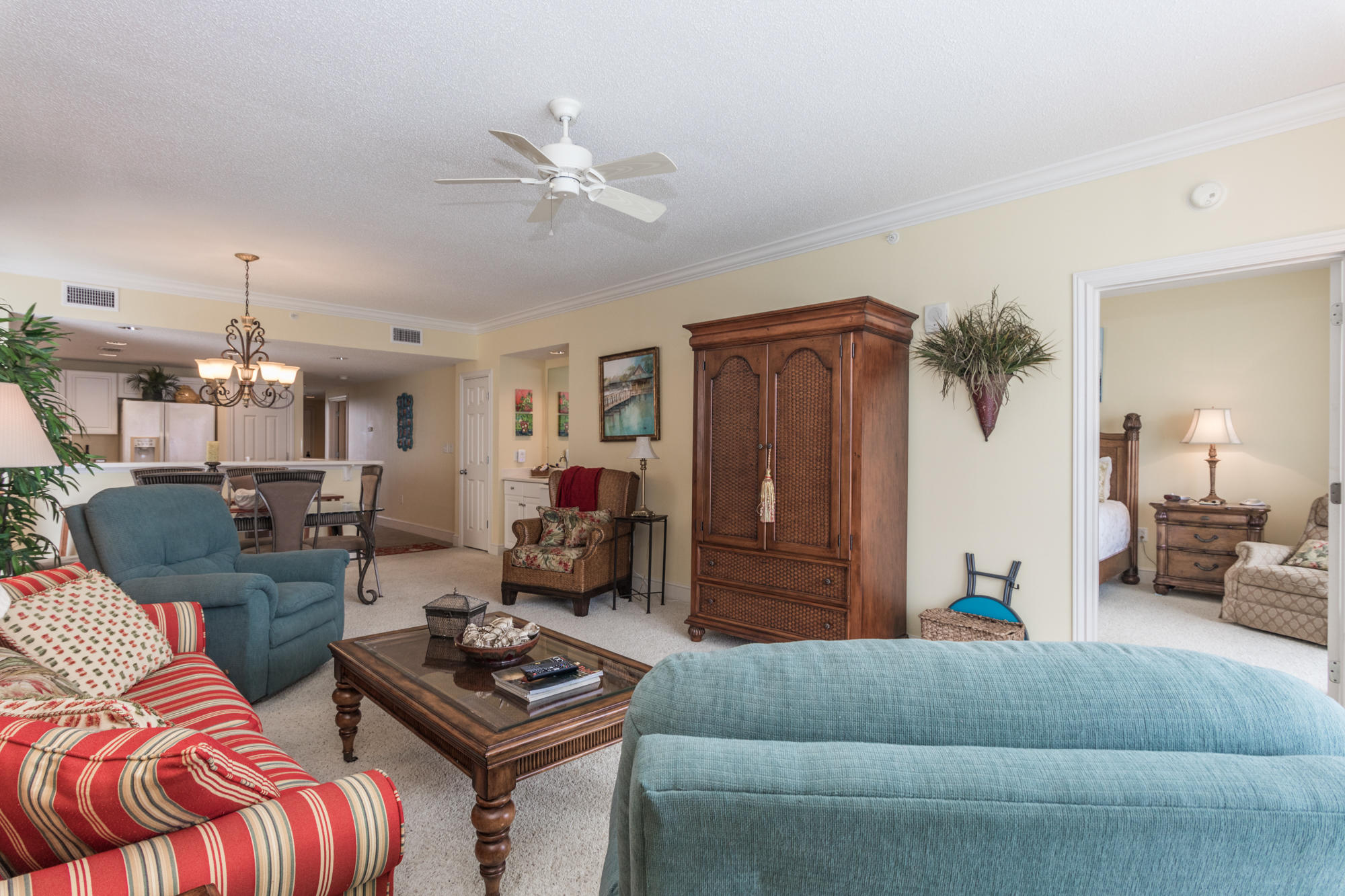 MAJESTIC BEACH TOWERS II - Residential