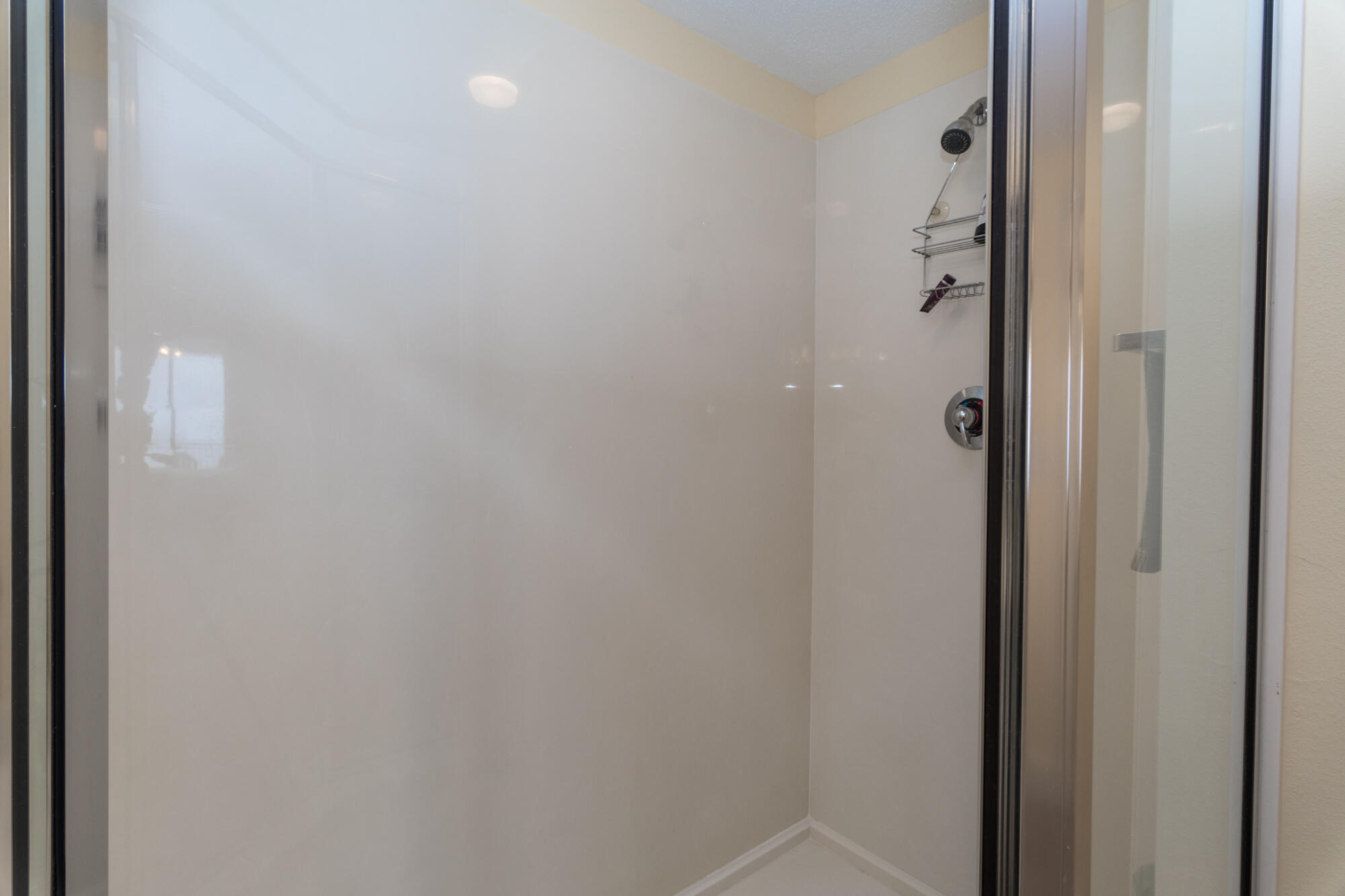 MAJESTIC BEACH TOWERS II - Residential