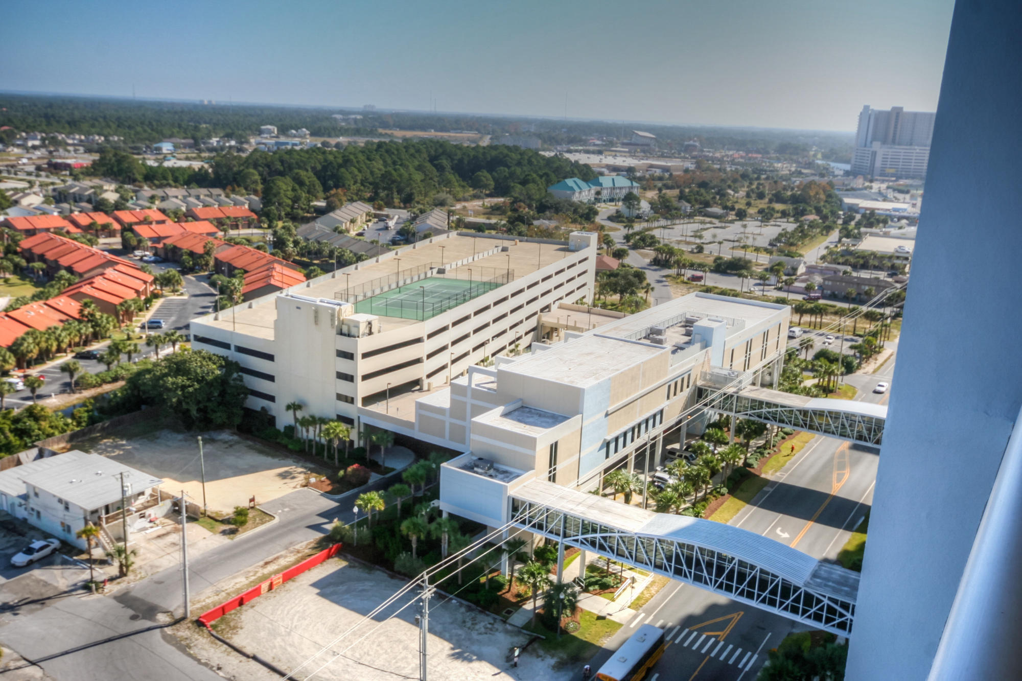 MAJESTIC BEACH TOWERS II - Residential