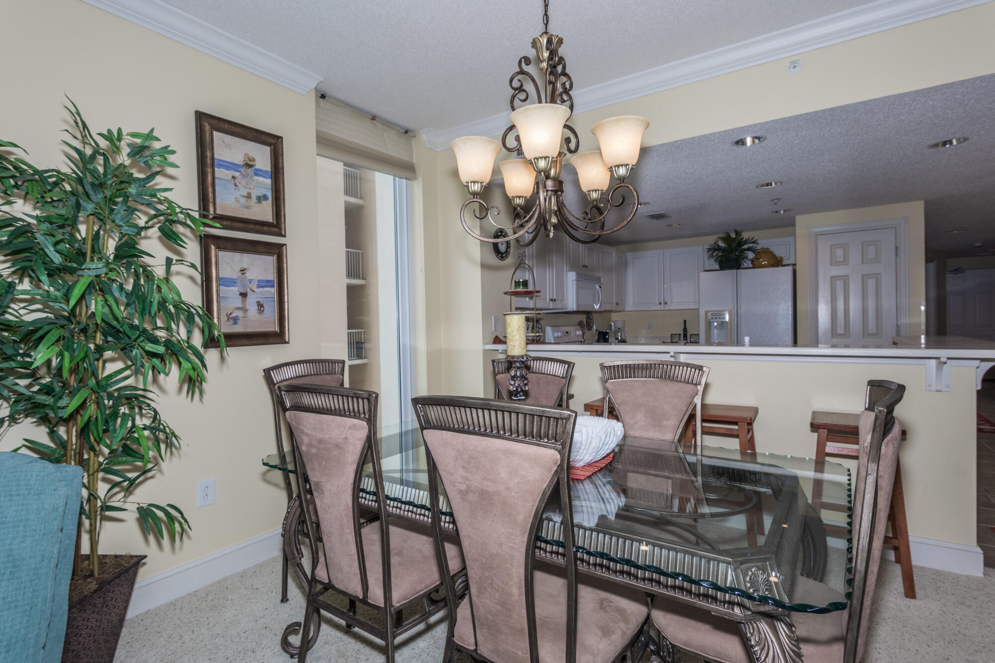 MAJESTIC BEACH TOWERS II - Residential