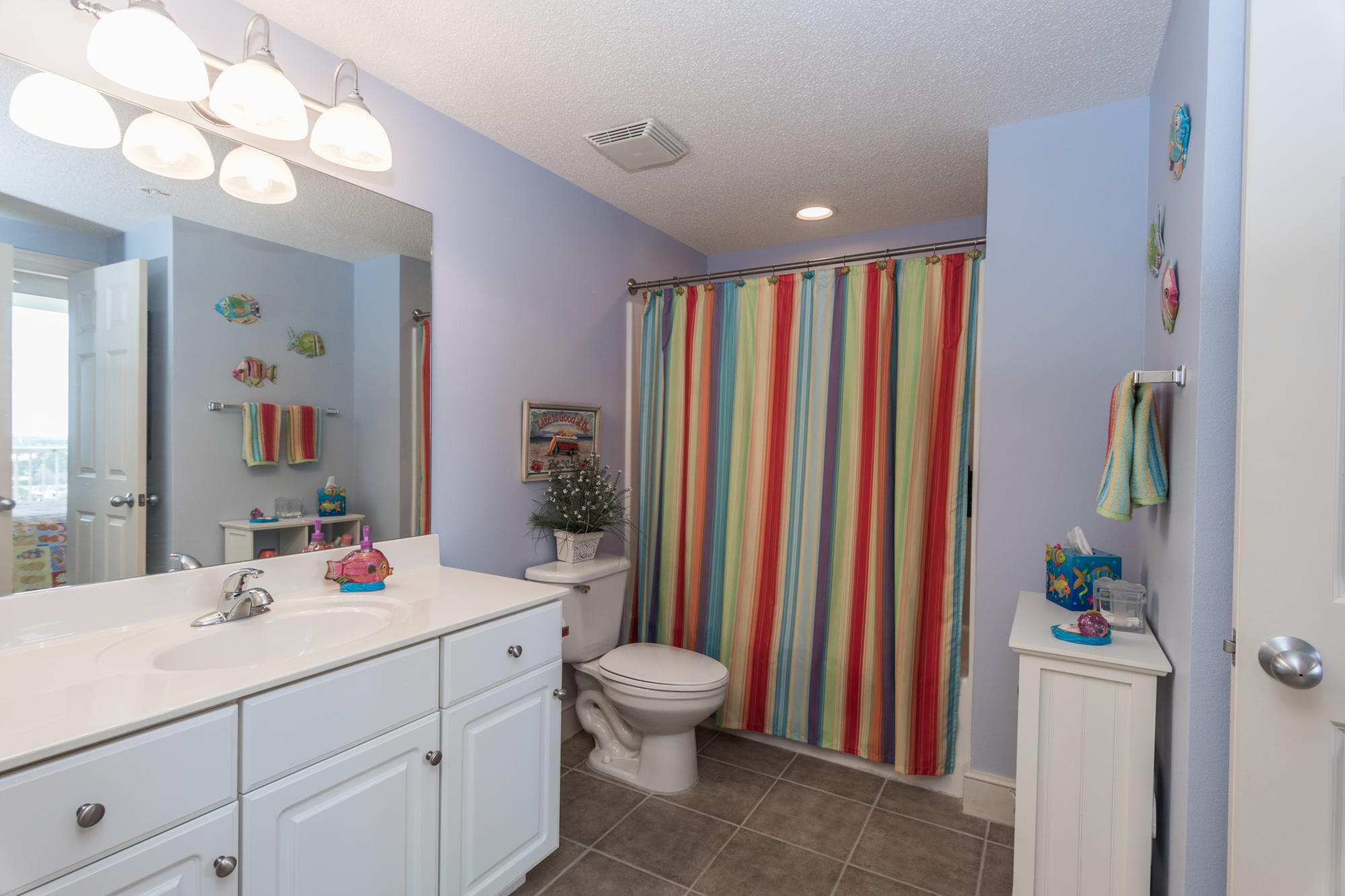 MAJESTIC BEACH TOWERS II - Residential