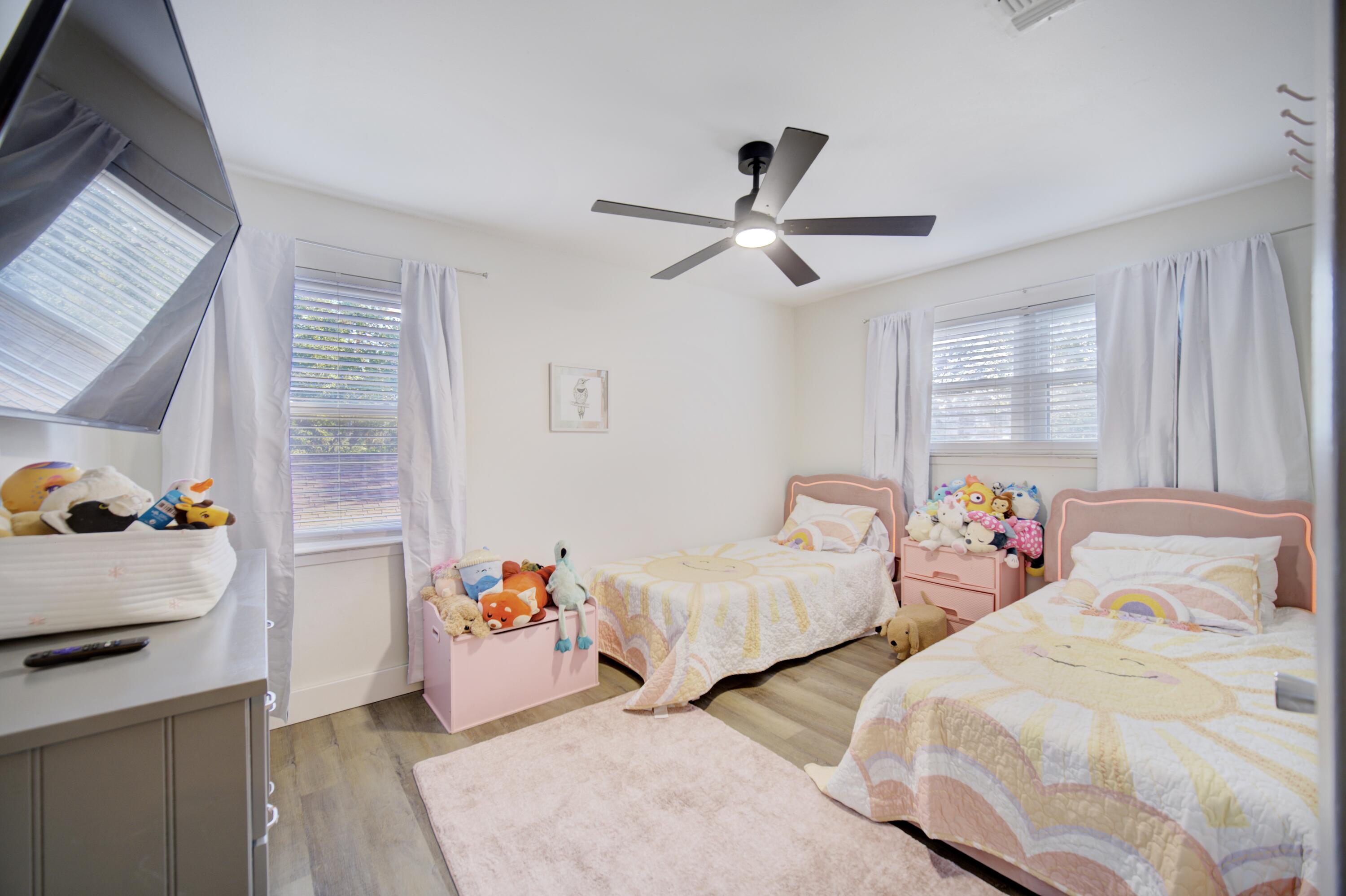 CREEKSIDE 3 - Residential