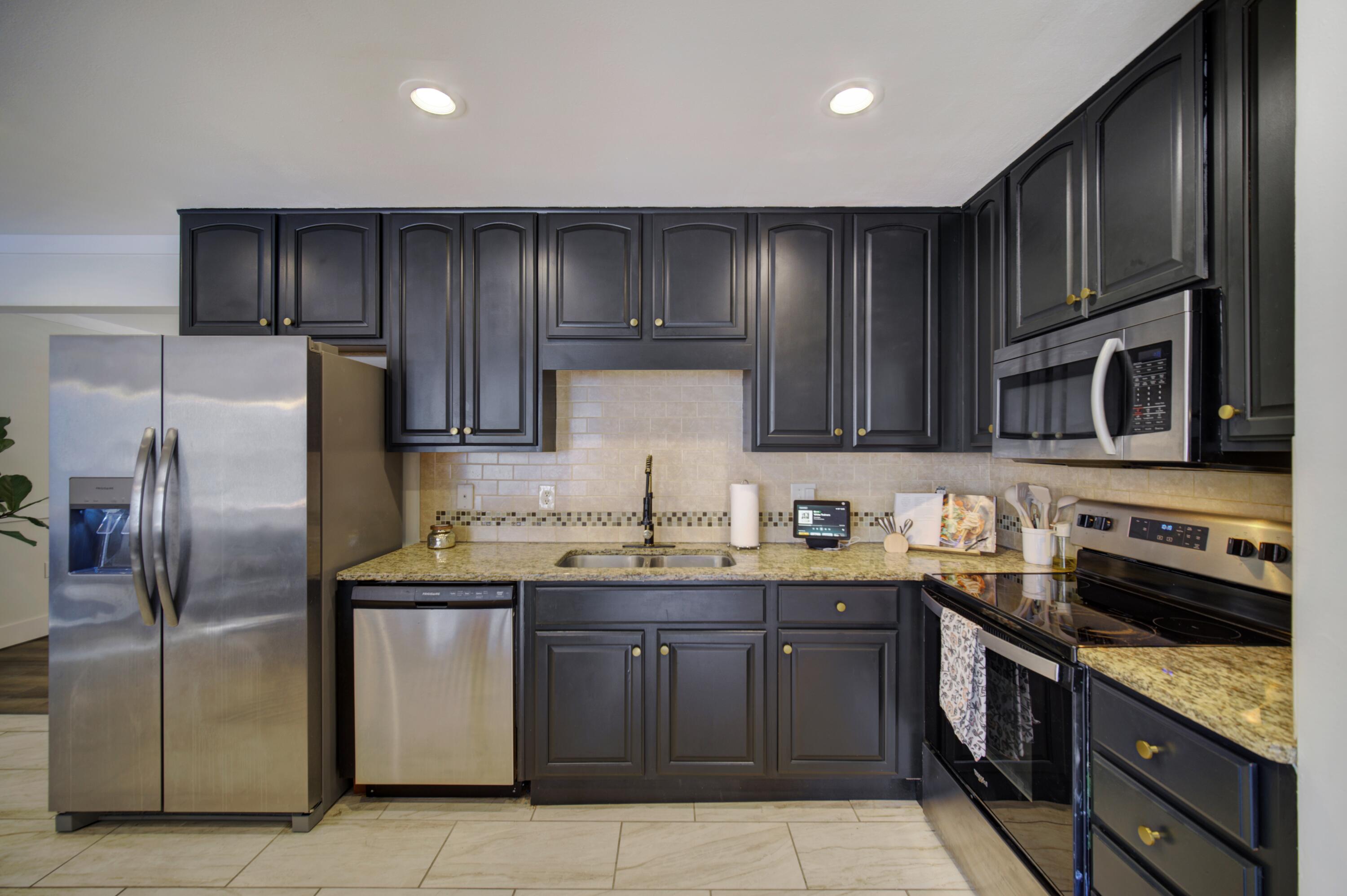 CREEKSIDE 3 - Residential