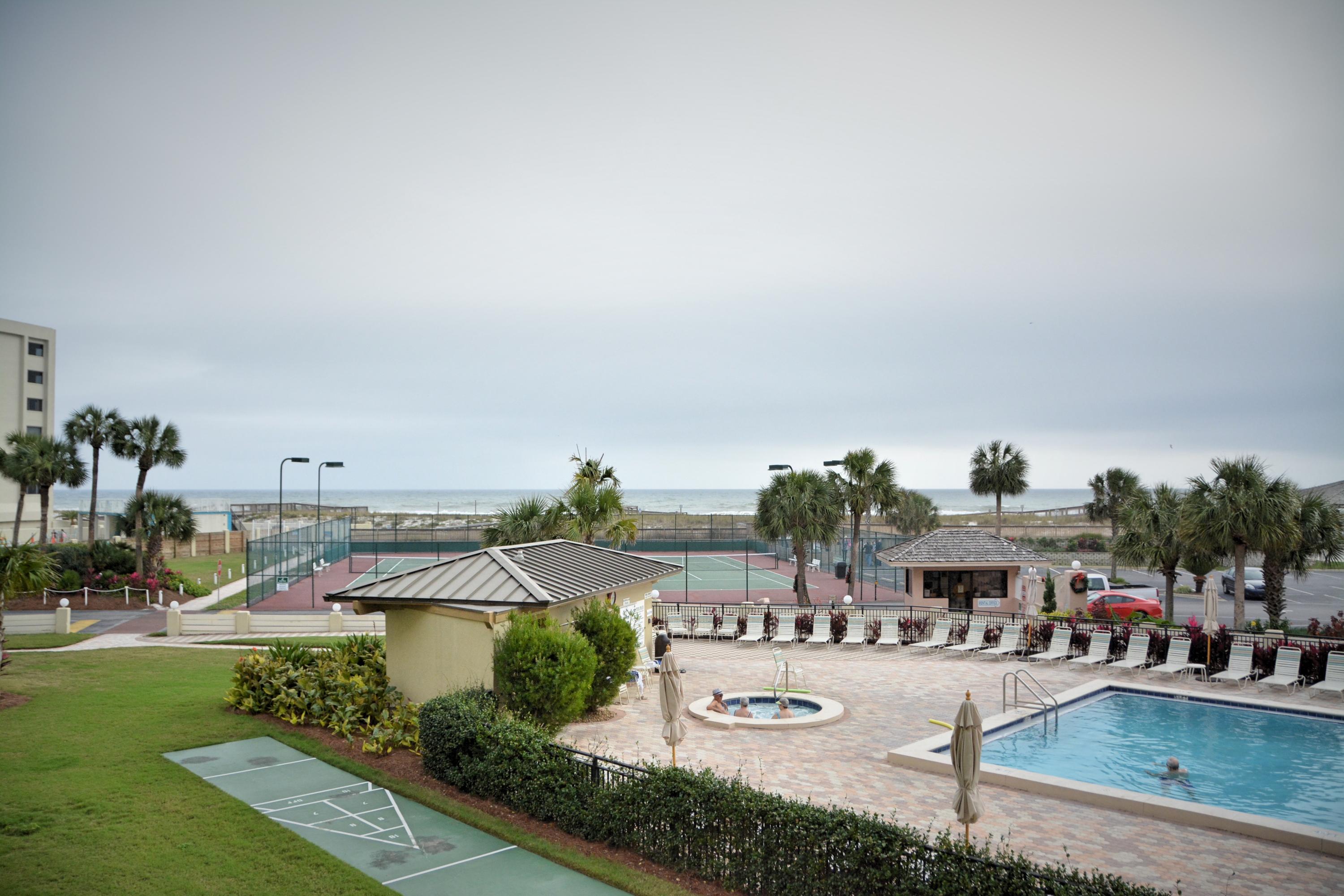 ISLANDER CONDO - Residential