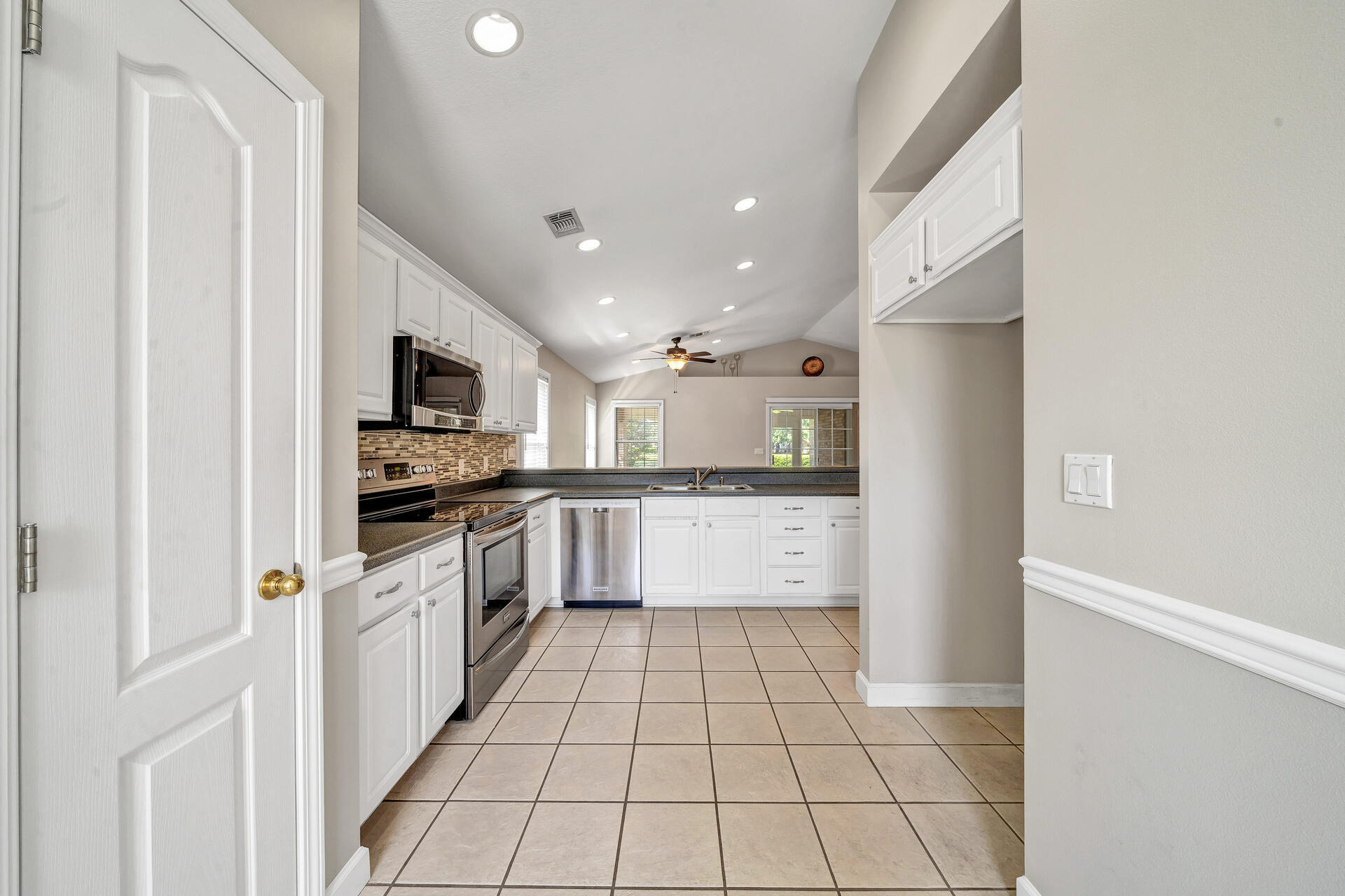 MILLERS RUN AT BLUEWATER BAY - Residential