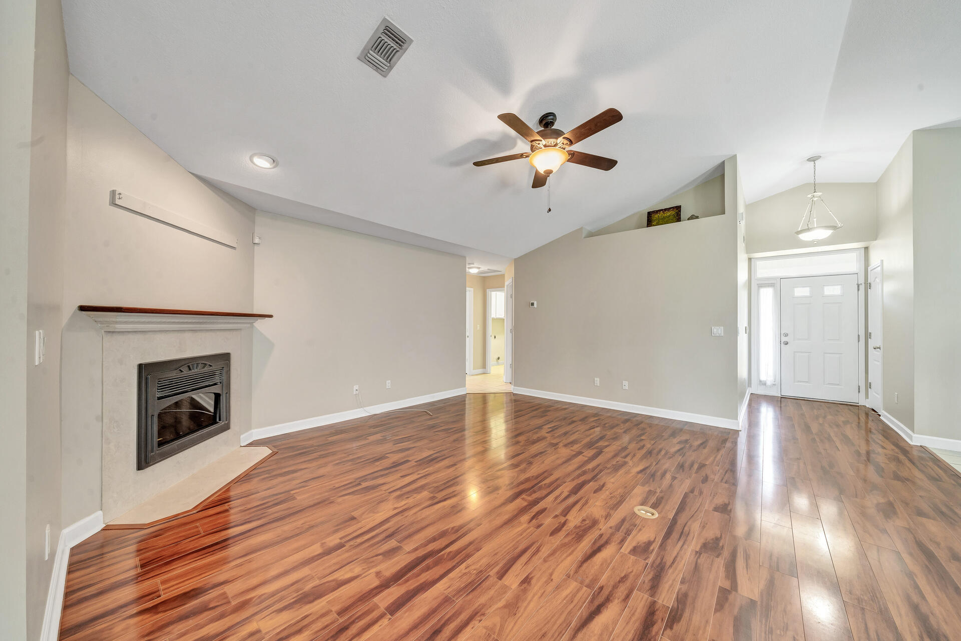 MILLERS RUN AT BLUEWATER BAY - Residential
